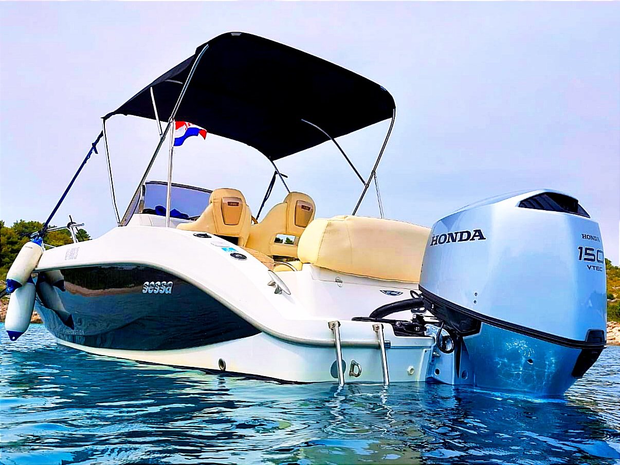 Dory - Motor Yacht in Trogir