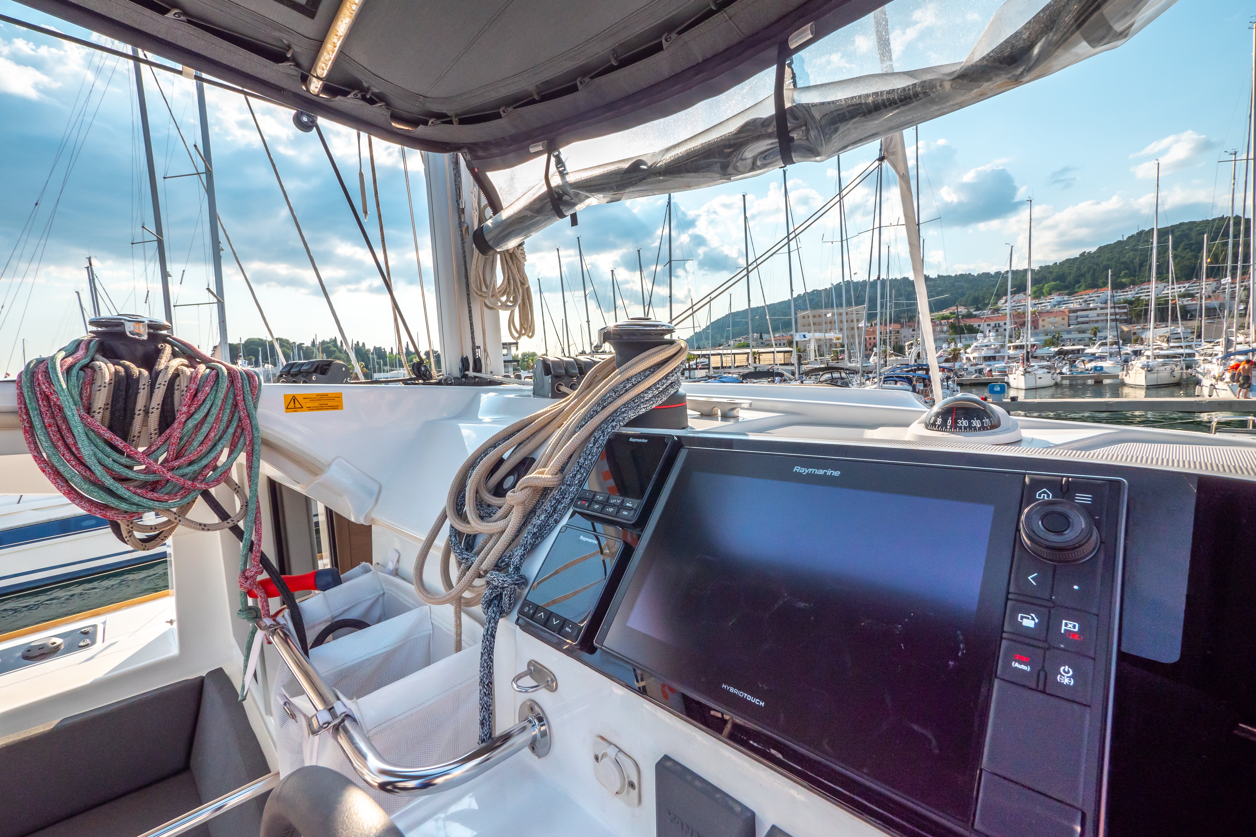 OSPREY - Katamaran içinde Split