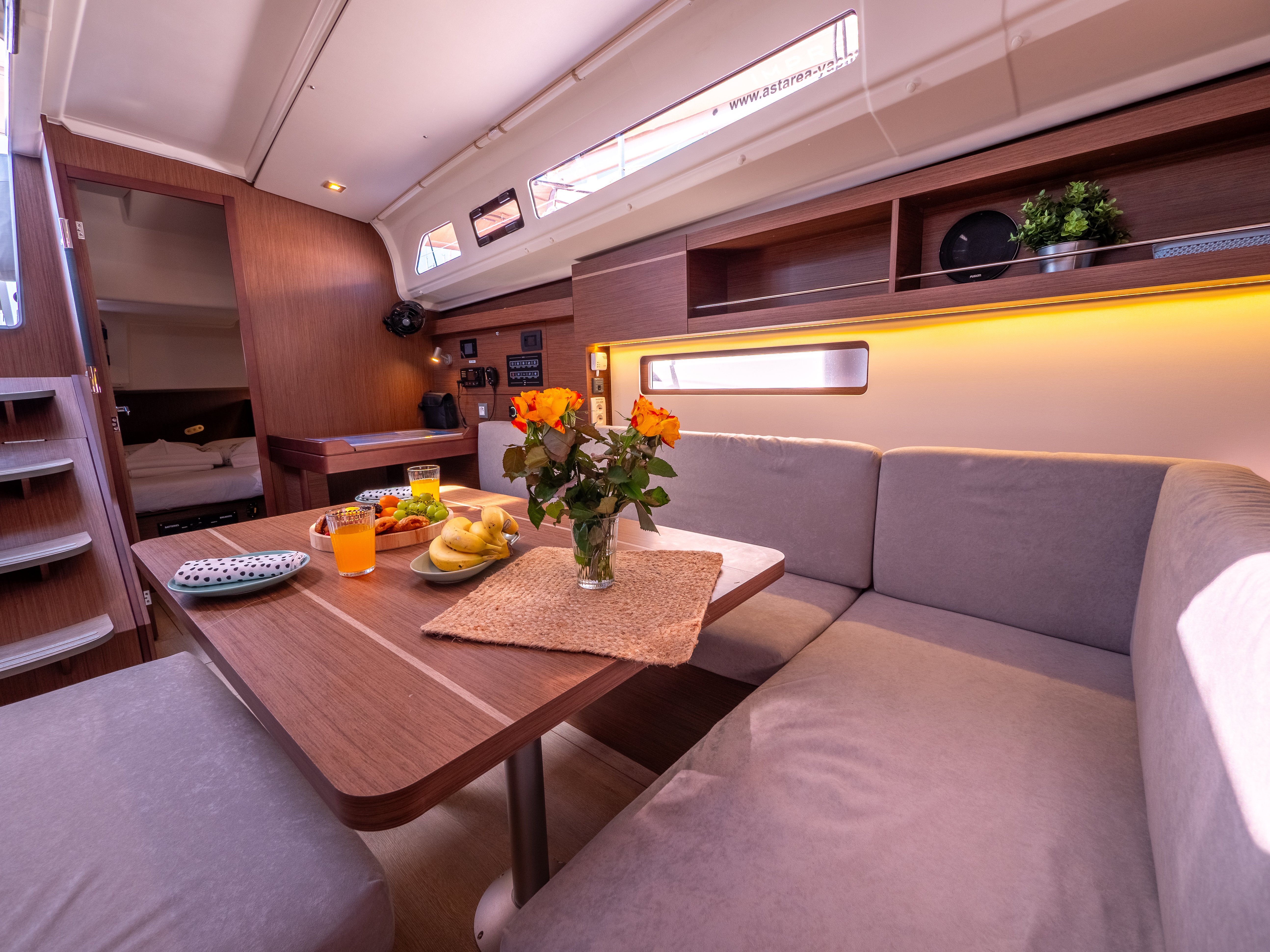 MAMMA MIA - Sailboat in Split