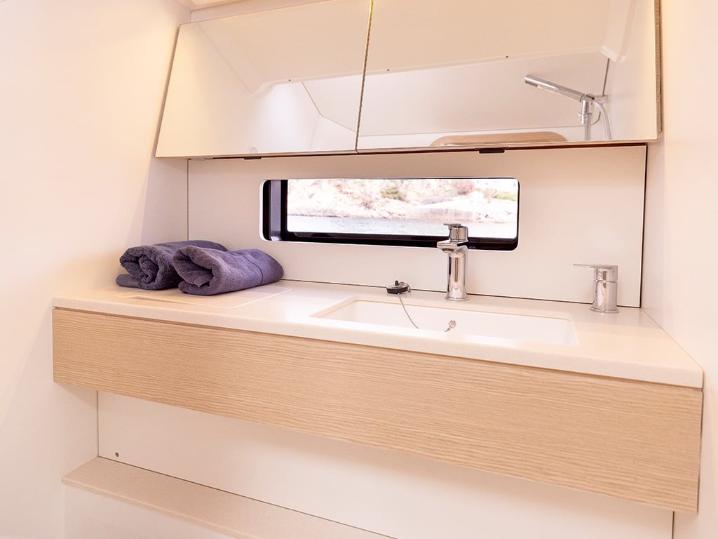 Madona - Sailboat in Palma