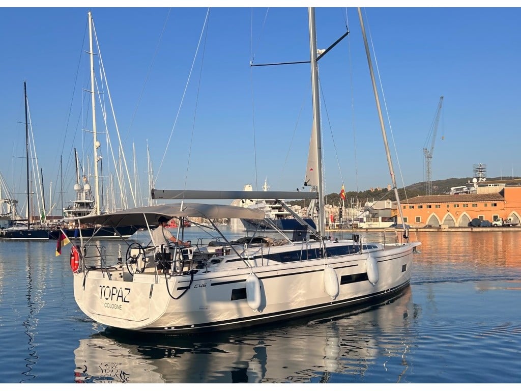 TOPAZ - Sailboat in Palma