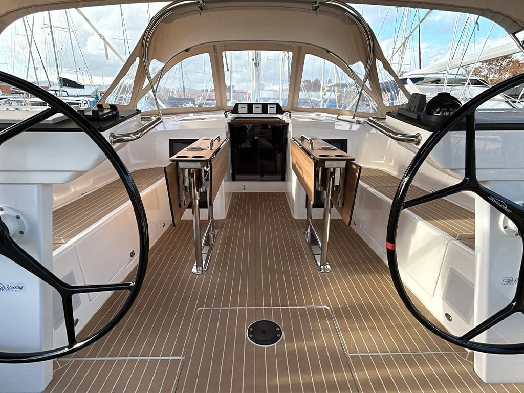 TOPAZ - Sailboat in Palma