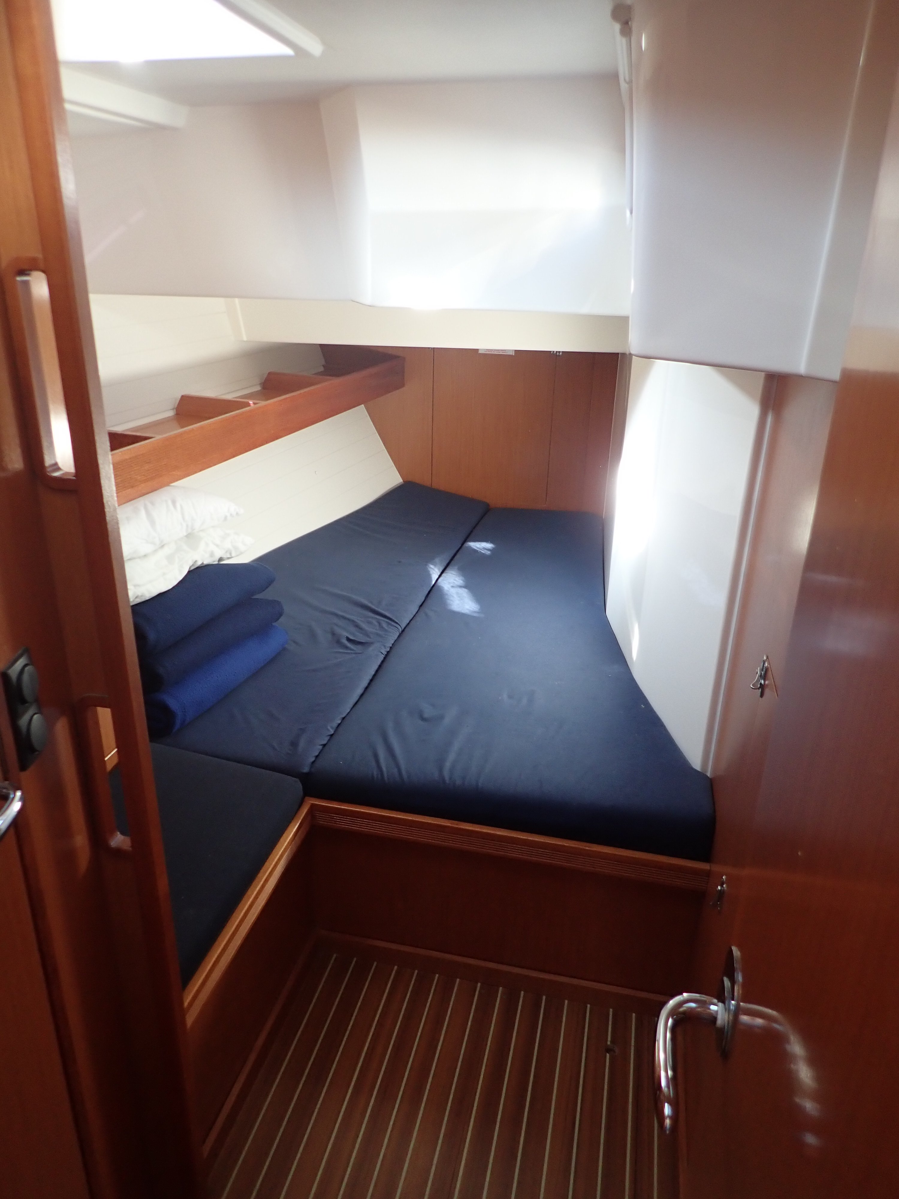 Vivaldi - Sailboat in Bibinje