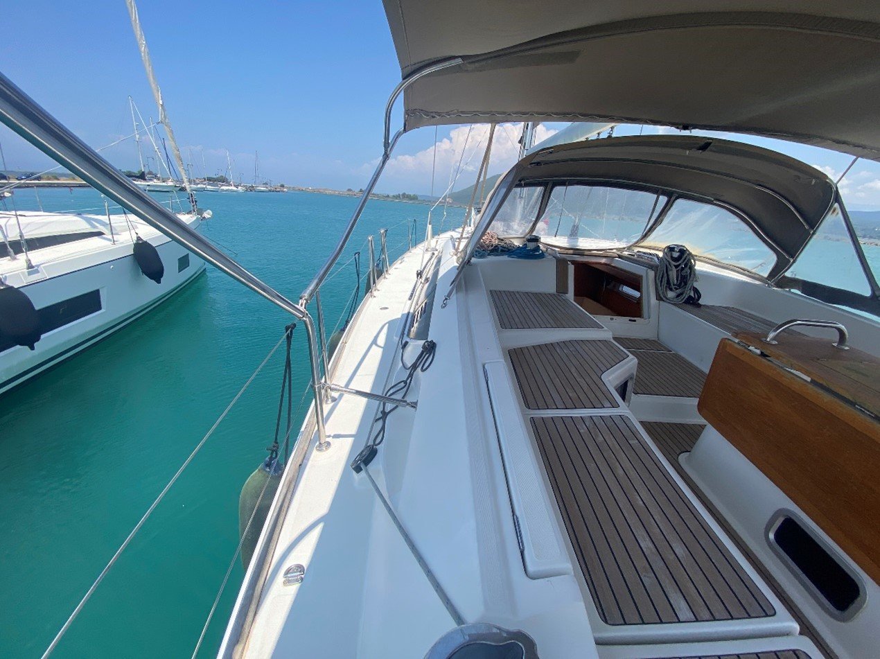 Agios Nikolaos - Sailboat in Lefkada