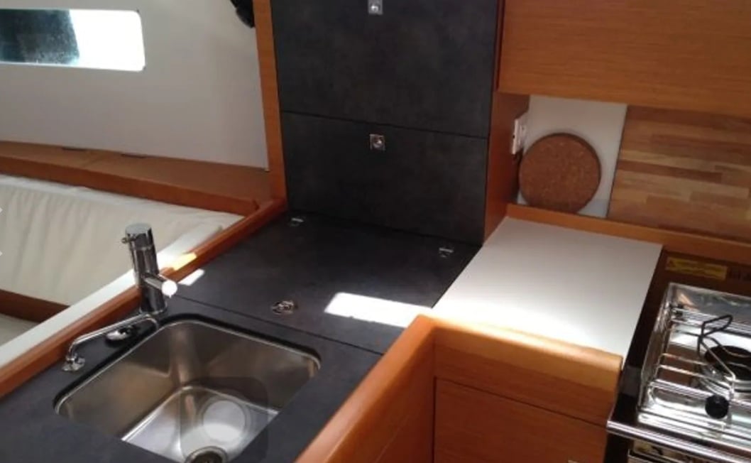 Papatheo - Sailboat in Lefkada