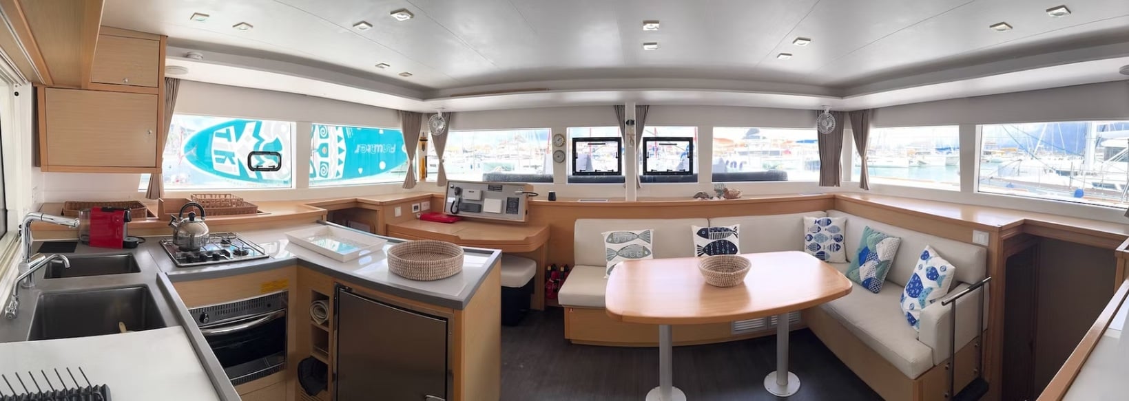 PaSEAon - Catamaran in Lefkada