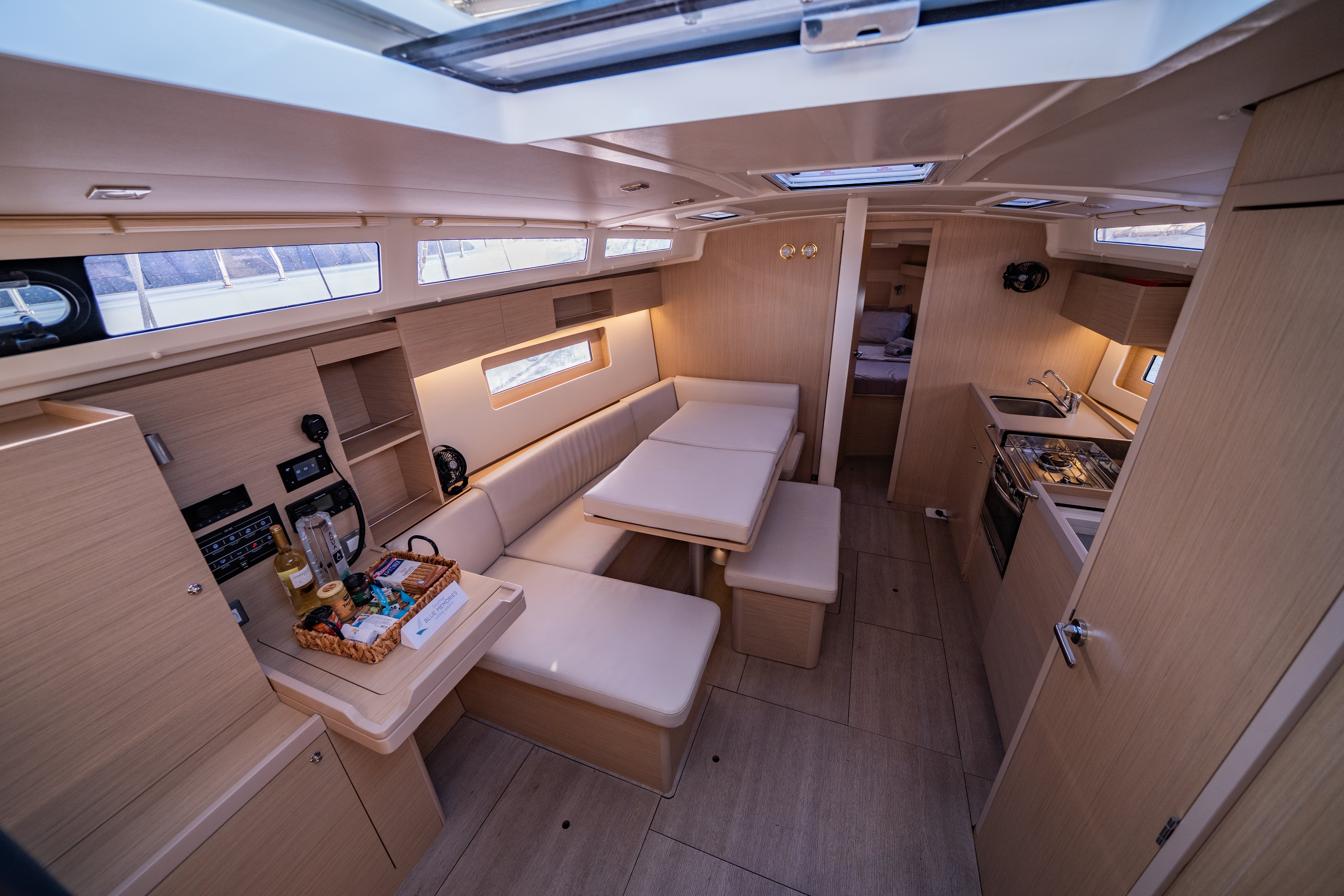 PIPERI - Sailboat in Lefkada