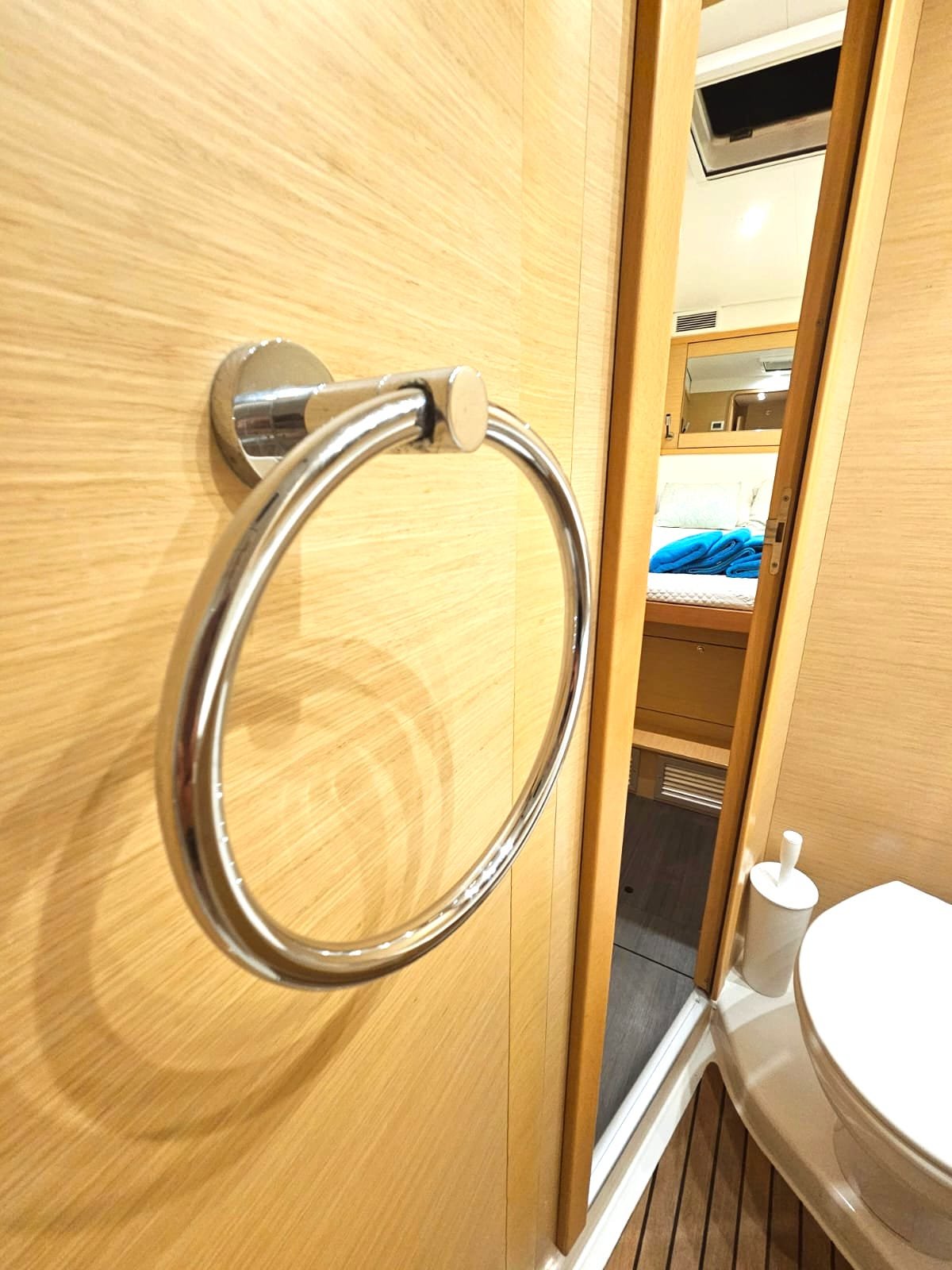 EmoSEAon - Catamaran in Lefkada