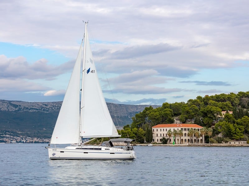 NINA - Sailboat in Split