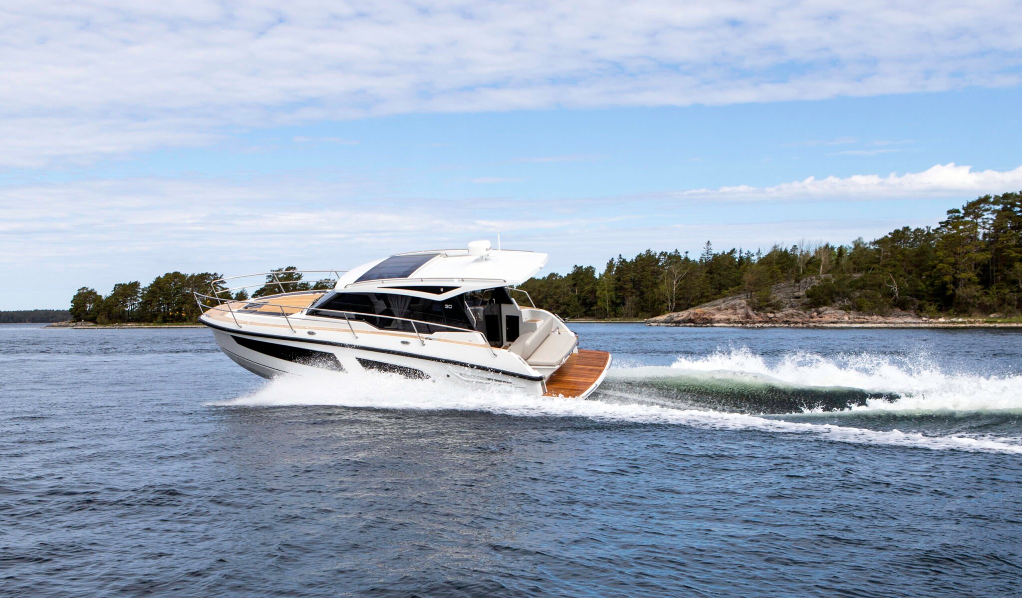 LAGANINI - Motor Yacht in Trogir