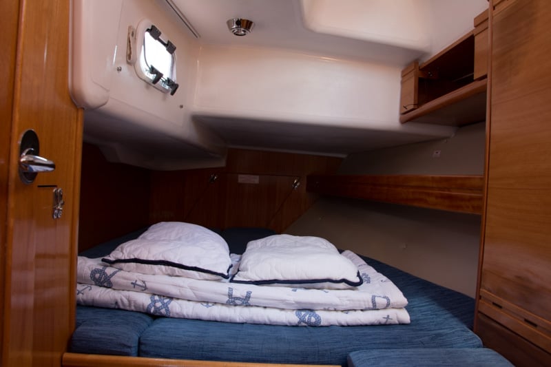 (1132 BG) (sails 2015) - Yelkenli içinde Biograd na Moru