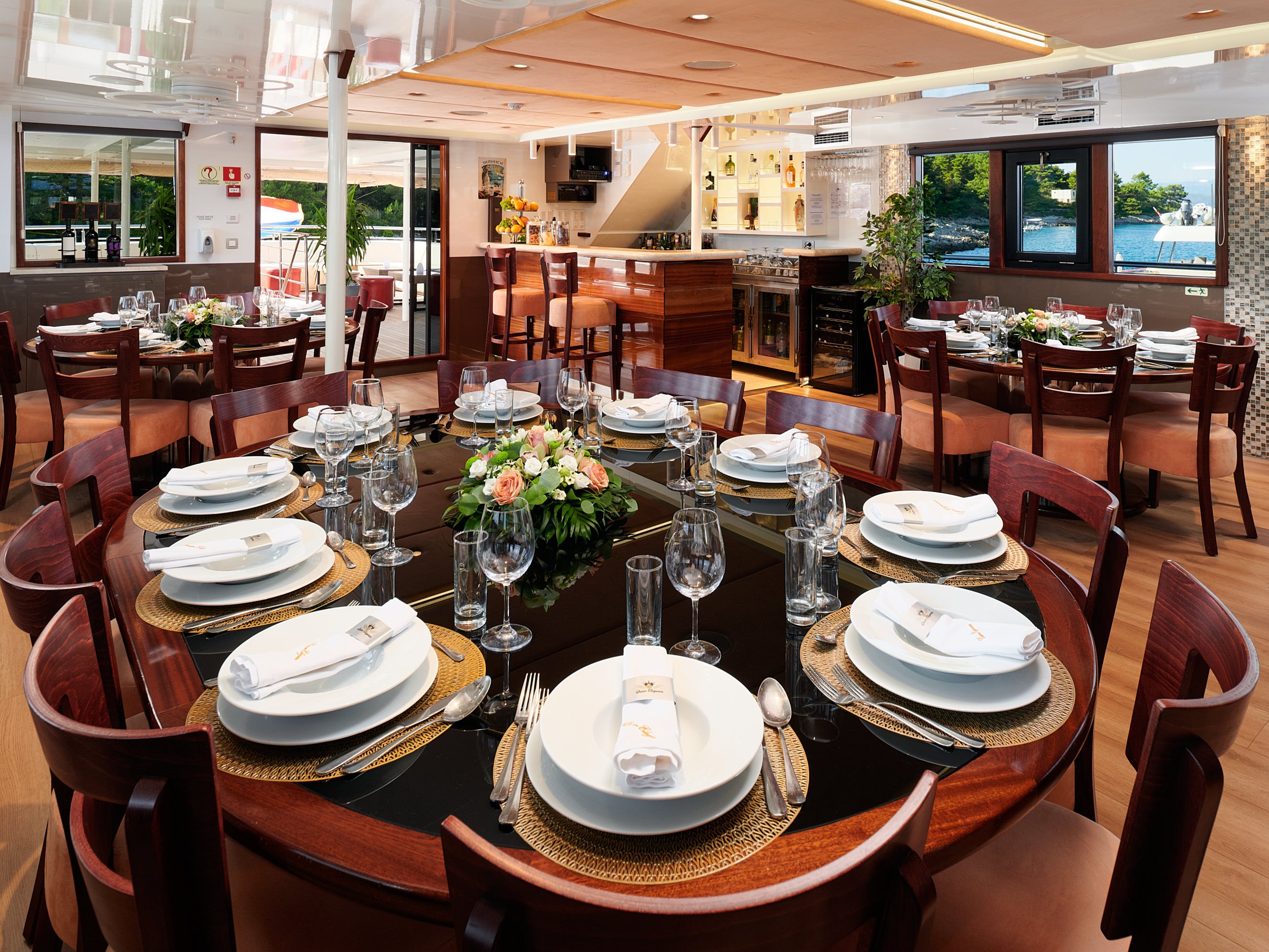 Queen Eleganza - Motor Yacht in Split