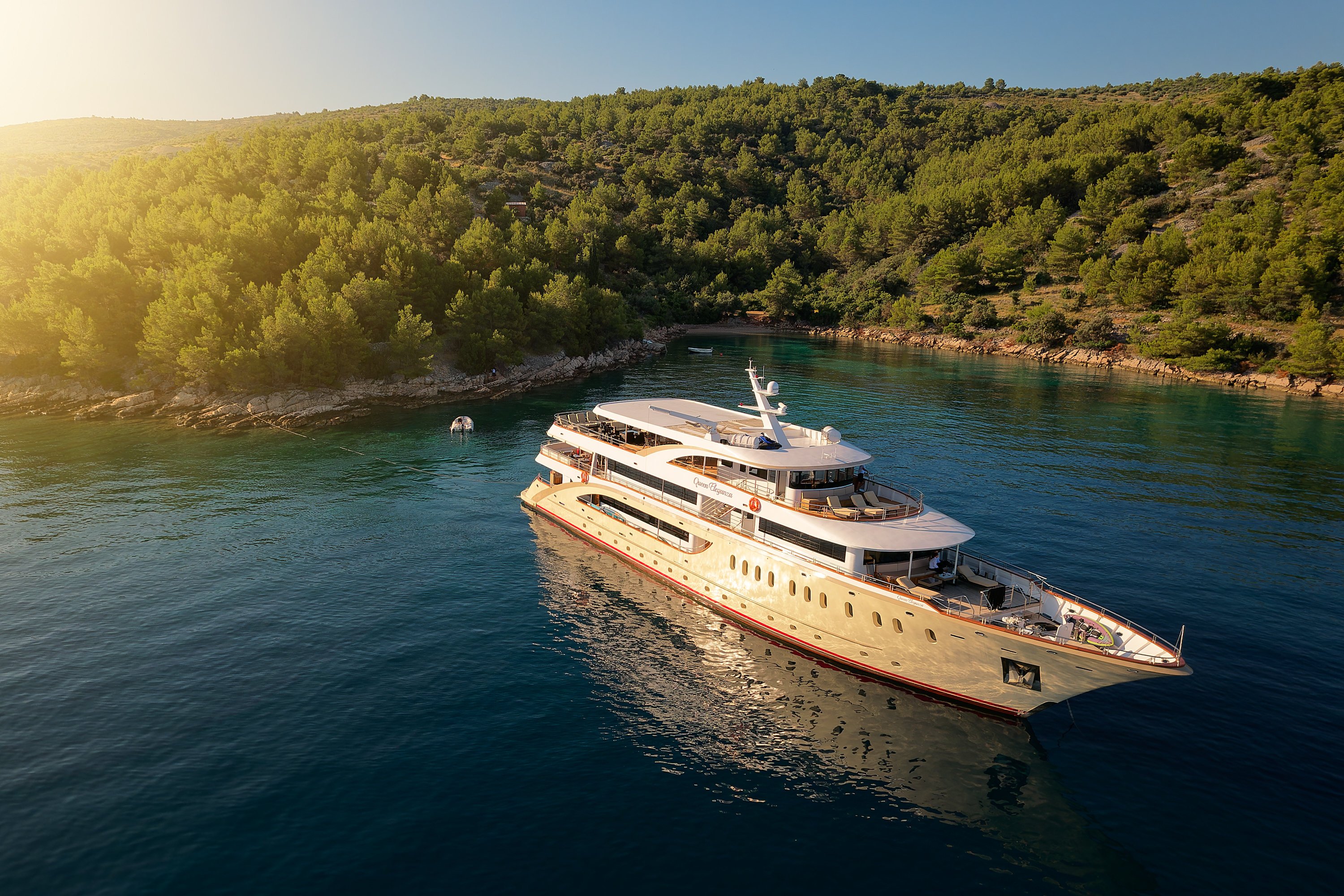Queen Eleganza - Motor Yacht in Split