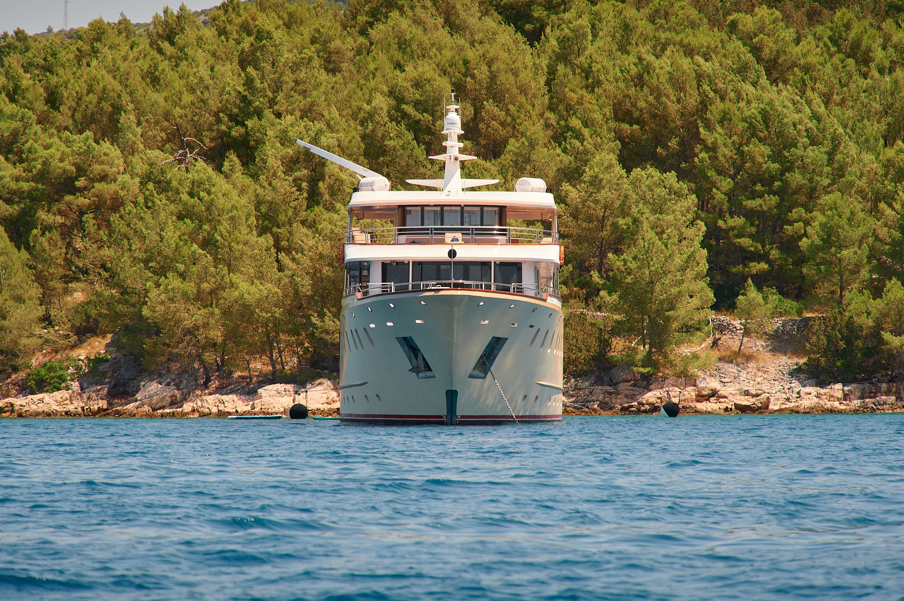 Queen Eleganza - Motor Yacht in Split