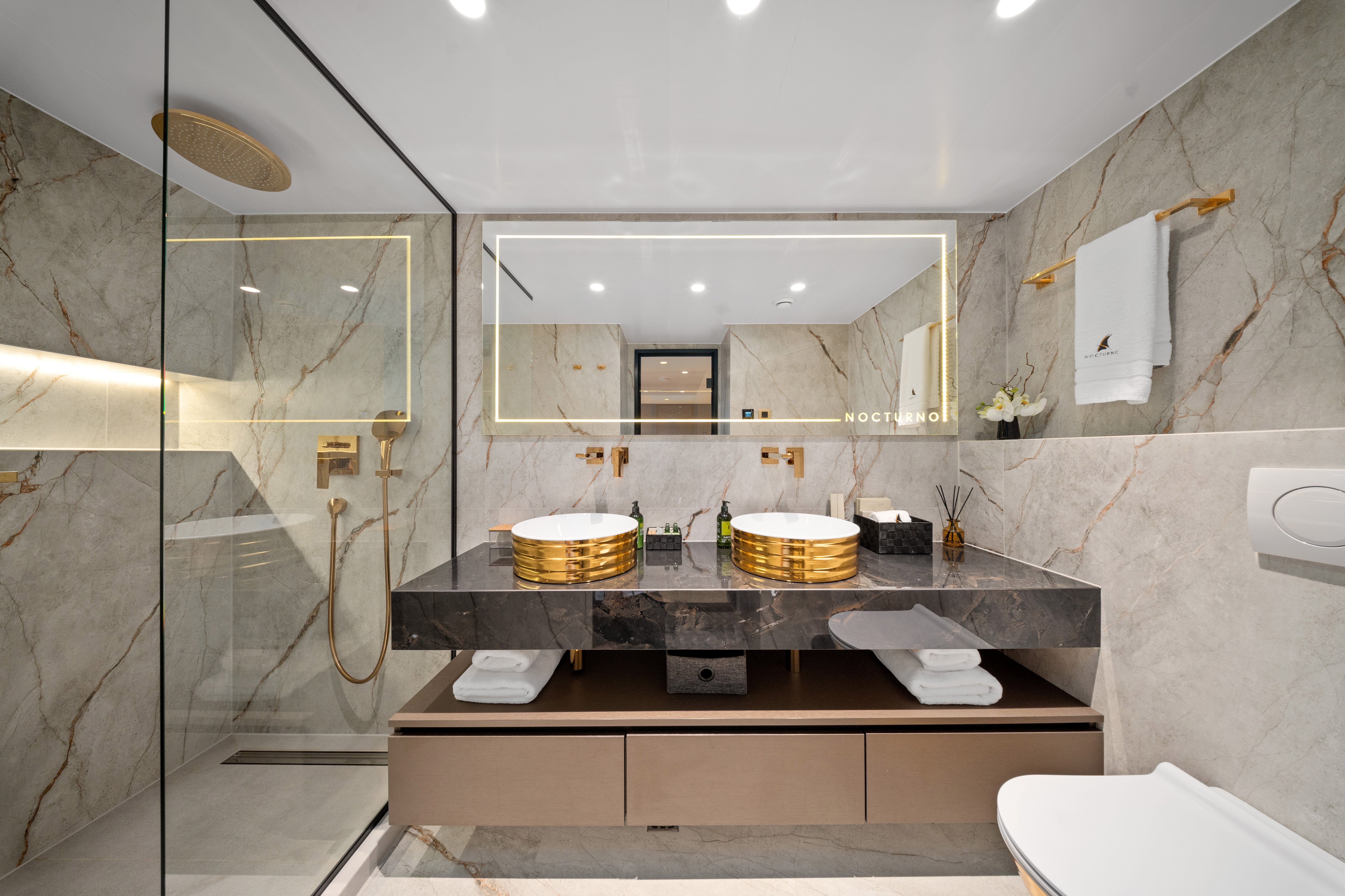 Nocturno - Sailboat in Split