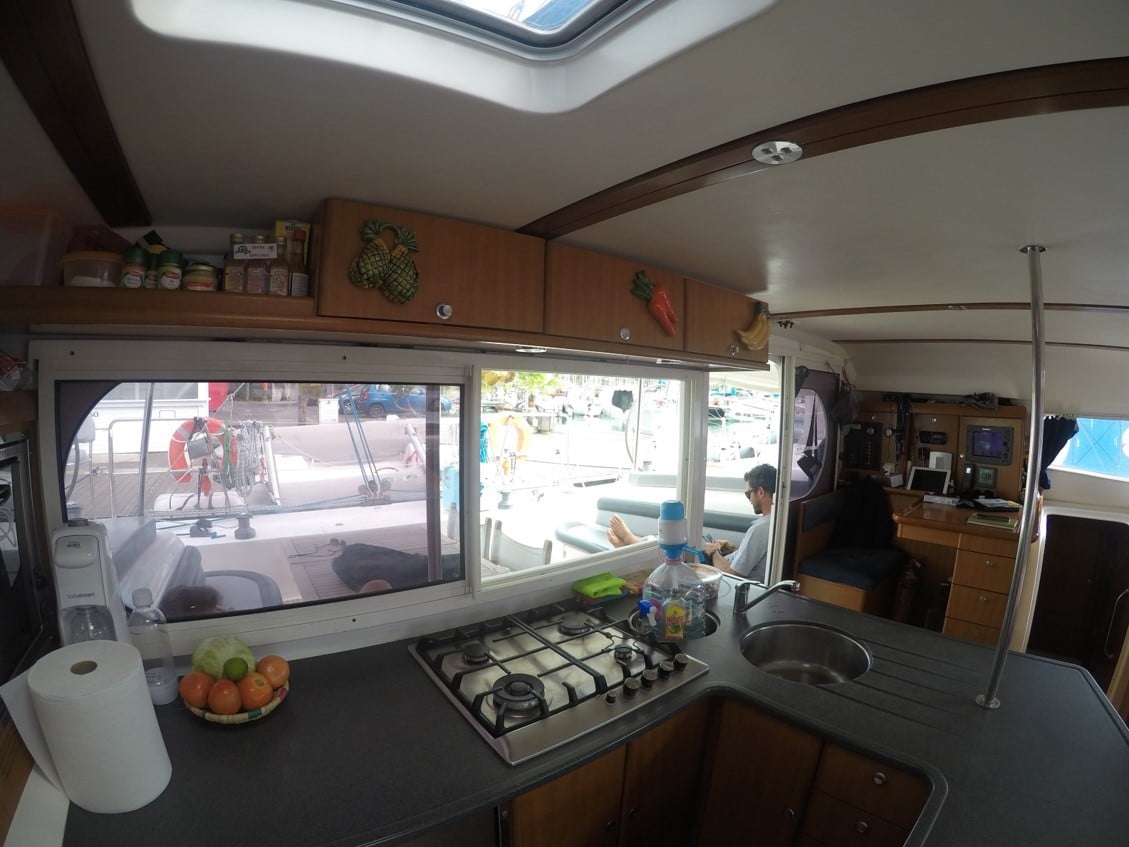 Alcade 1  front double cabin - Catamaran in Uturoa