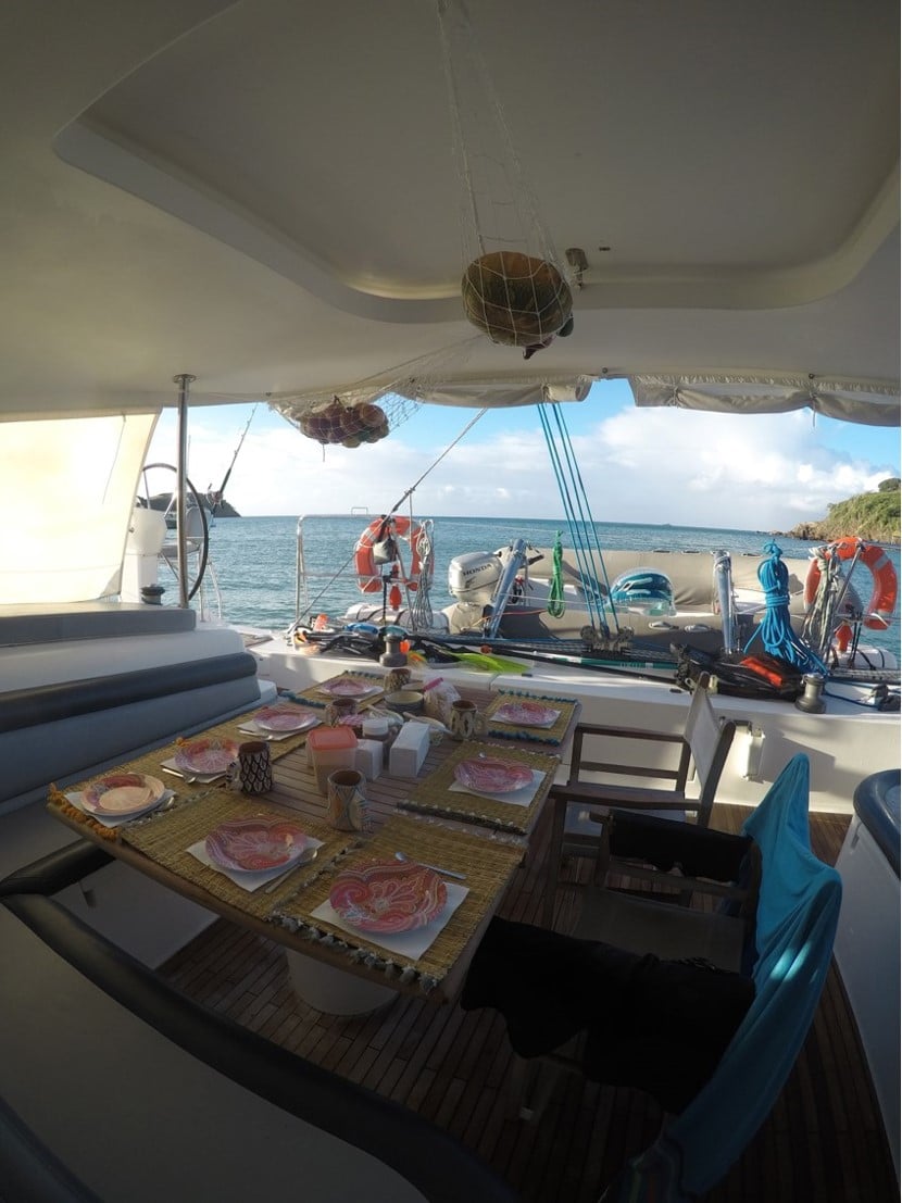 Alcade 1  front double cabin - Catamaran in Uturoa