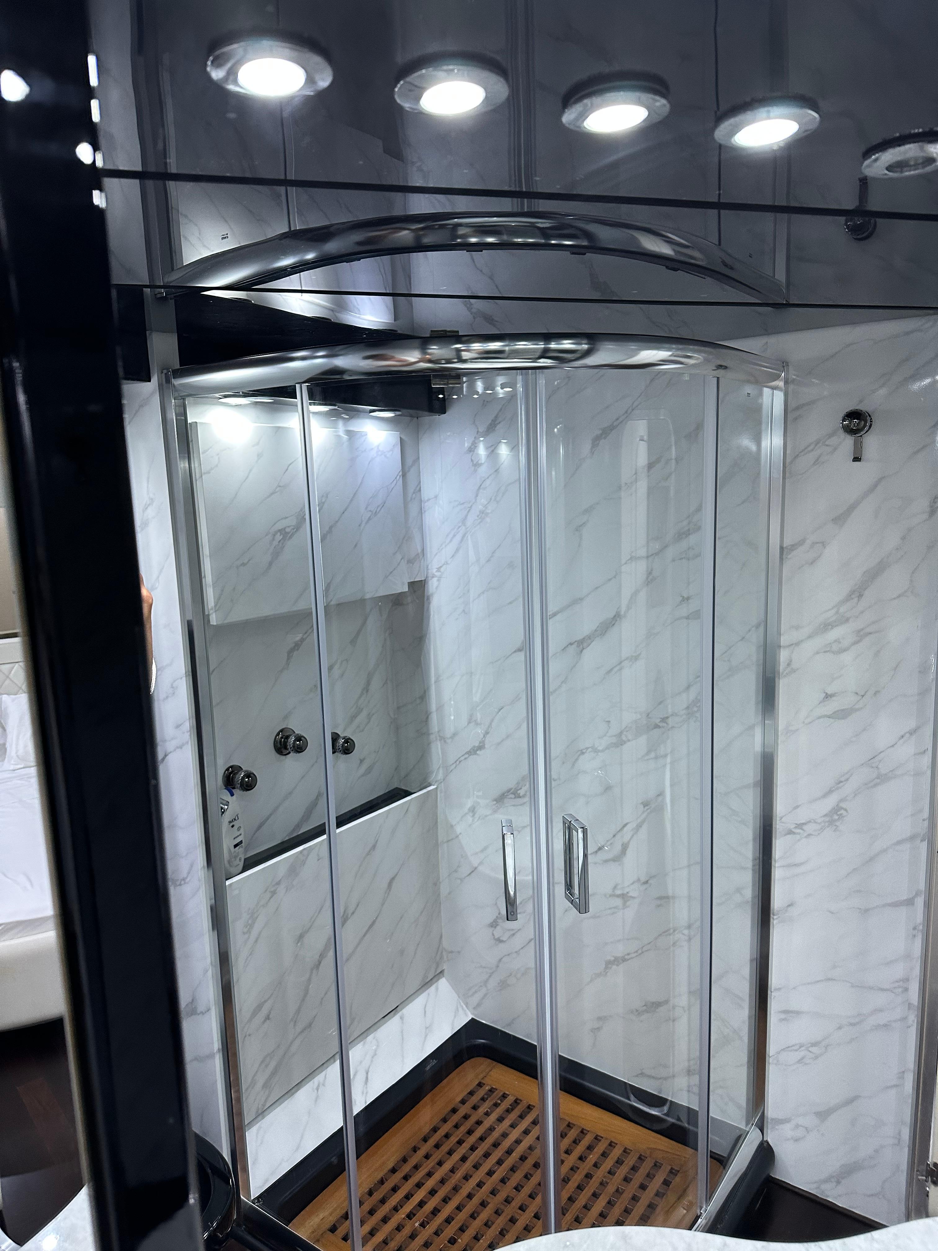 Premium - Motor Yacht in Salerno