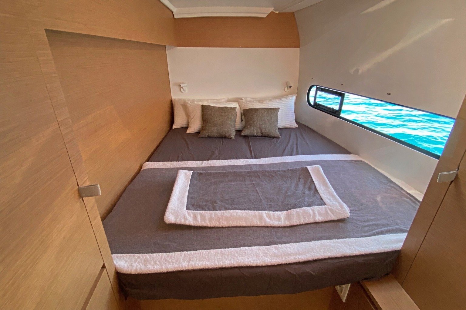 Pontinesia - Catamaran in Nettuno