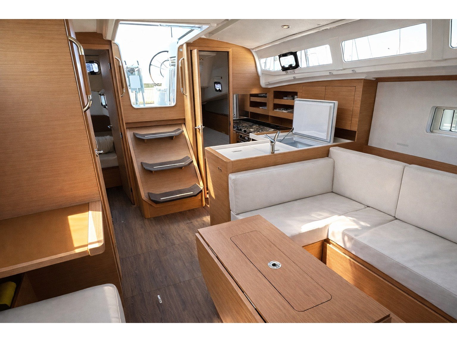 SSY-03 - Sailboat in Nettuno