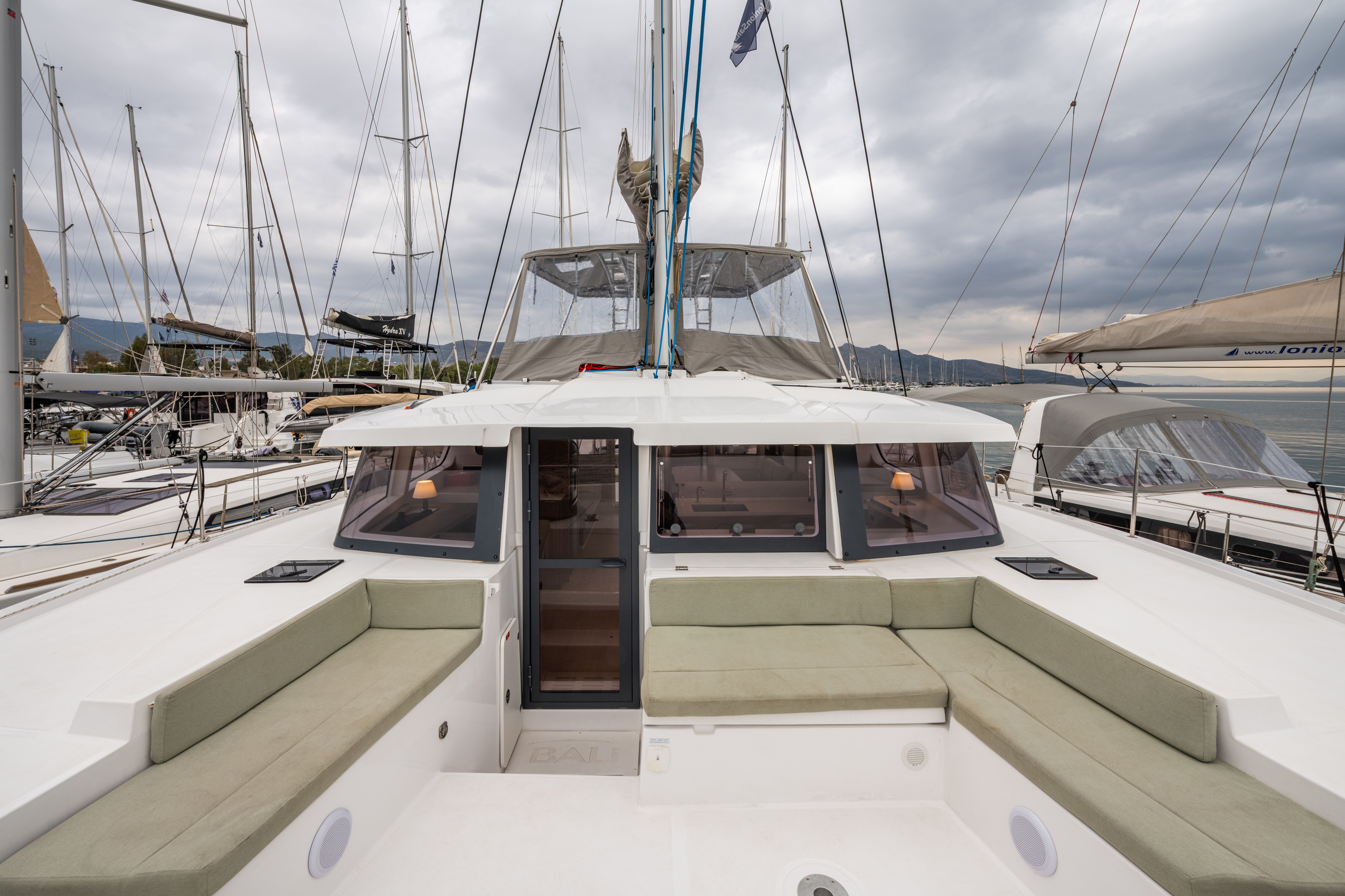 Rubaiyat - Katamaran içinde Lefkada