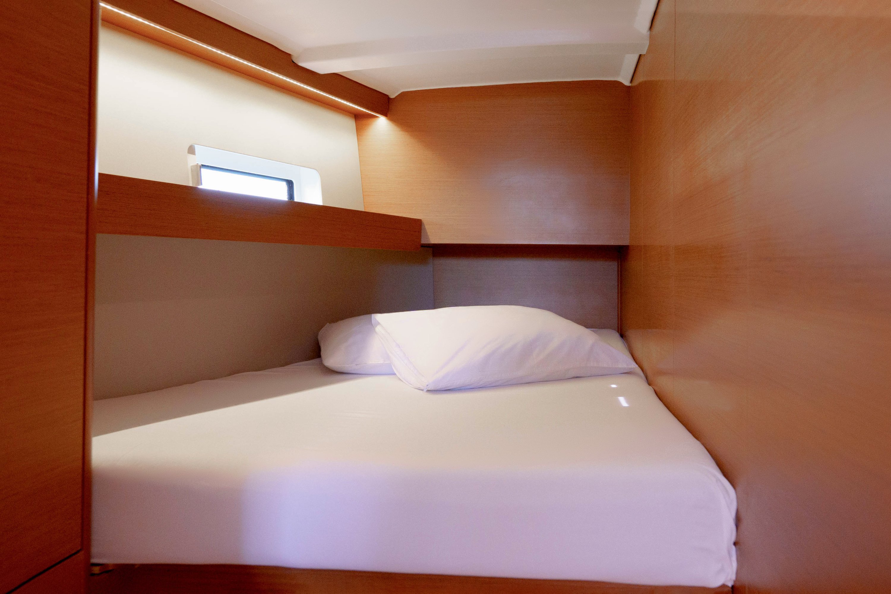 Kalm - Yelkenli içinde Lefkada