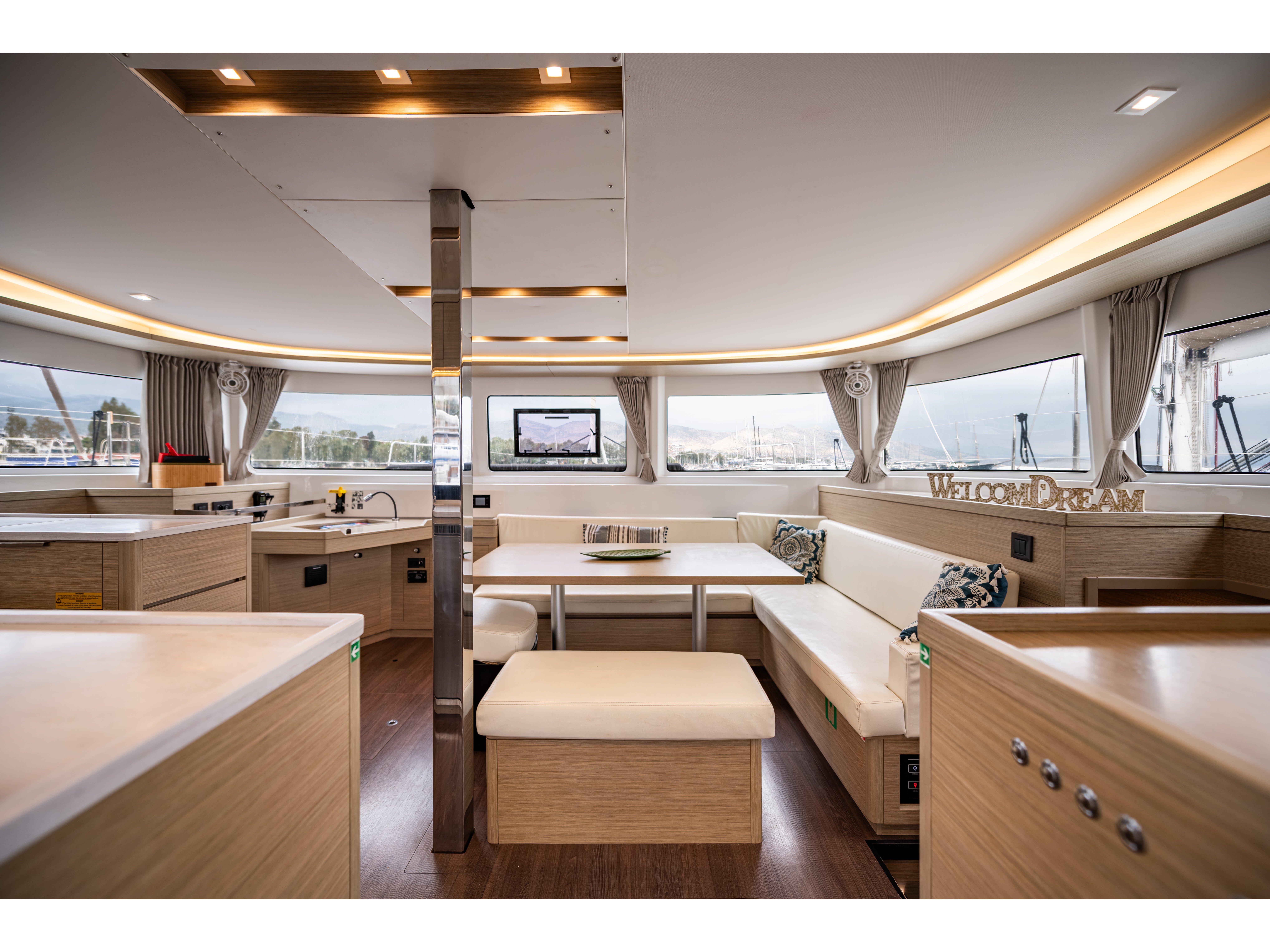 Hydra XV - Katamaran içinde Lefkada