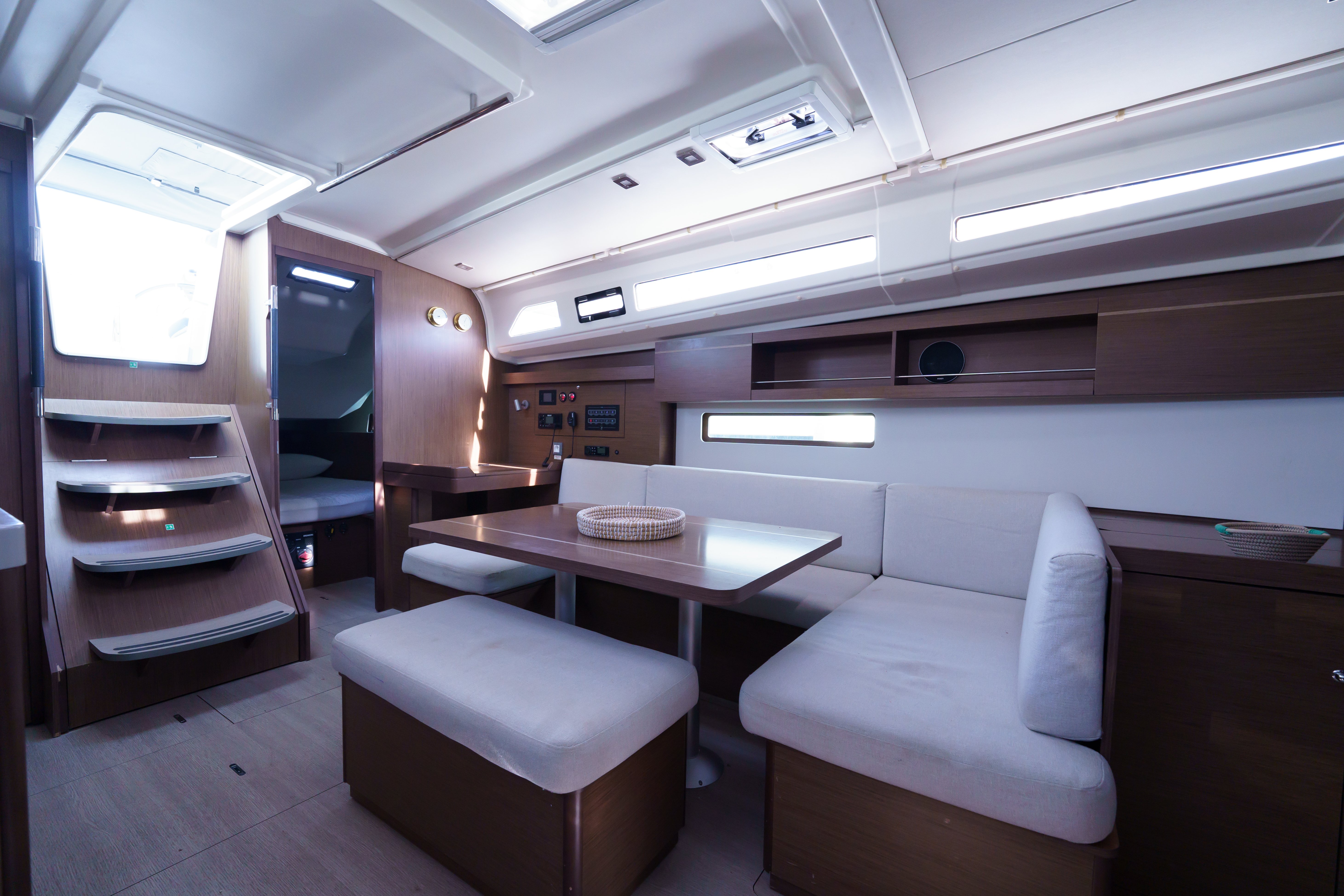 Joy - Yelkenli içinde Lefkada