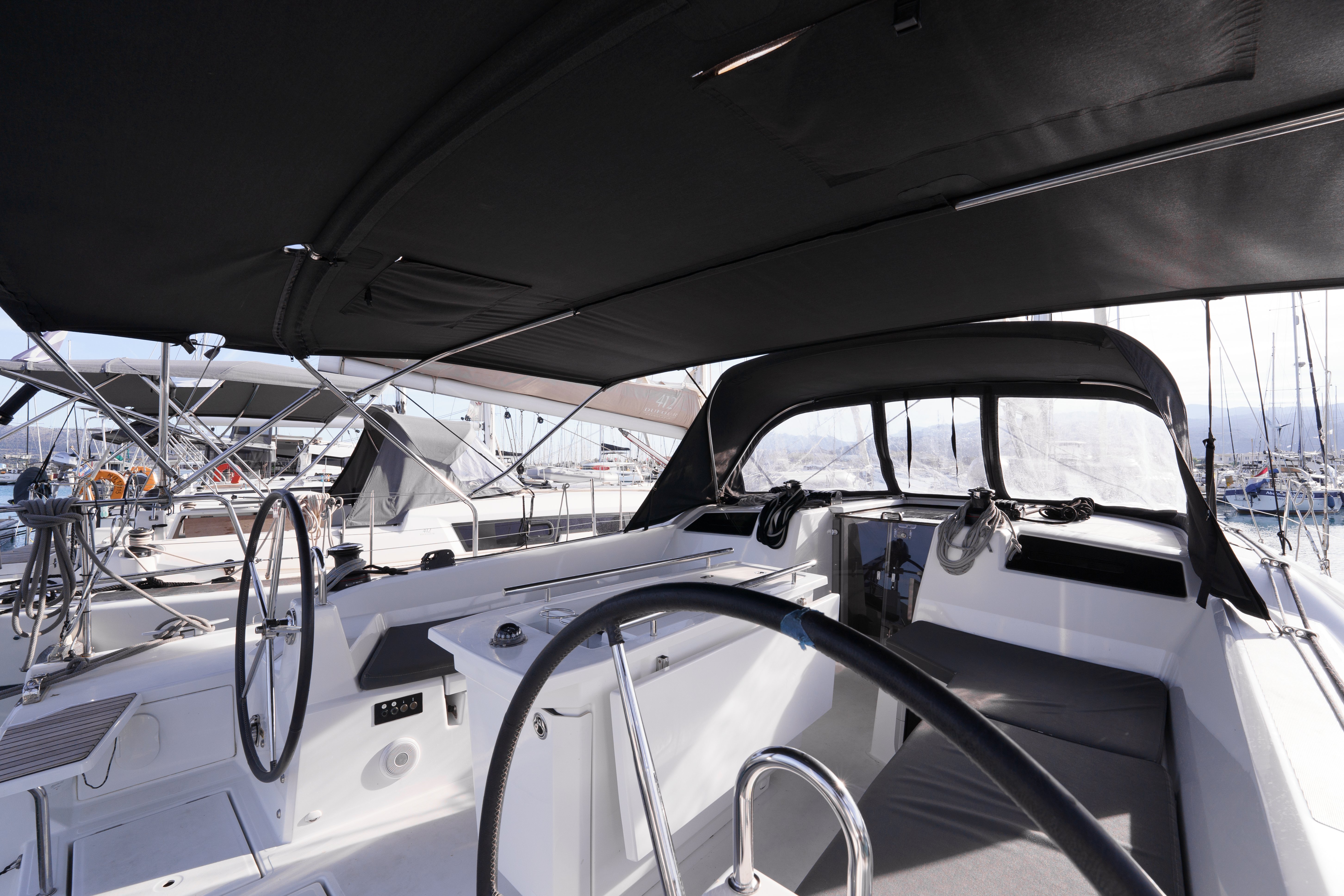 Joy - Yelkenli içinde Lefkada