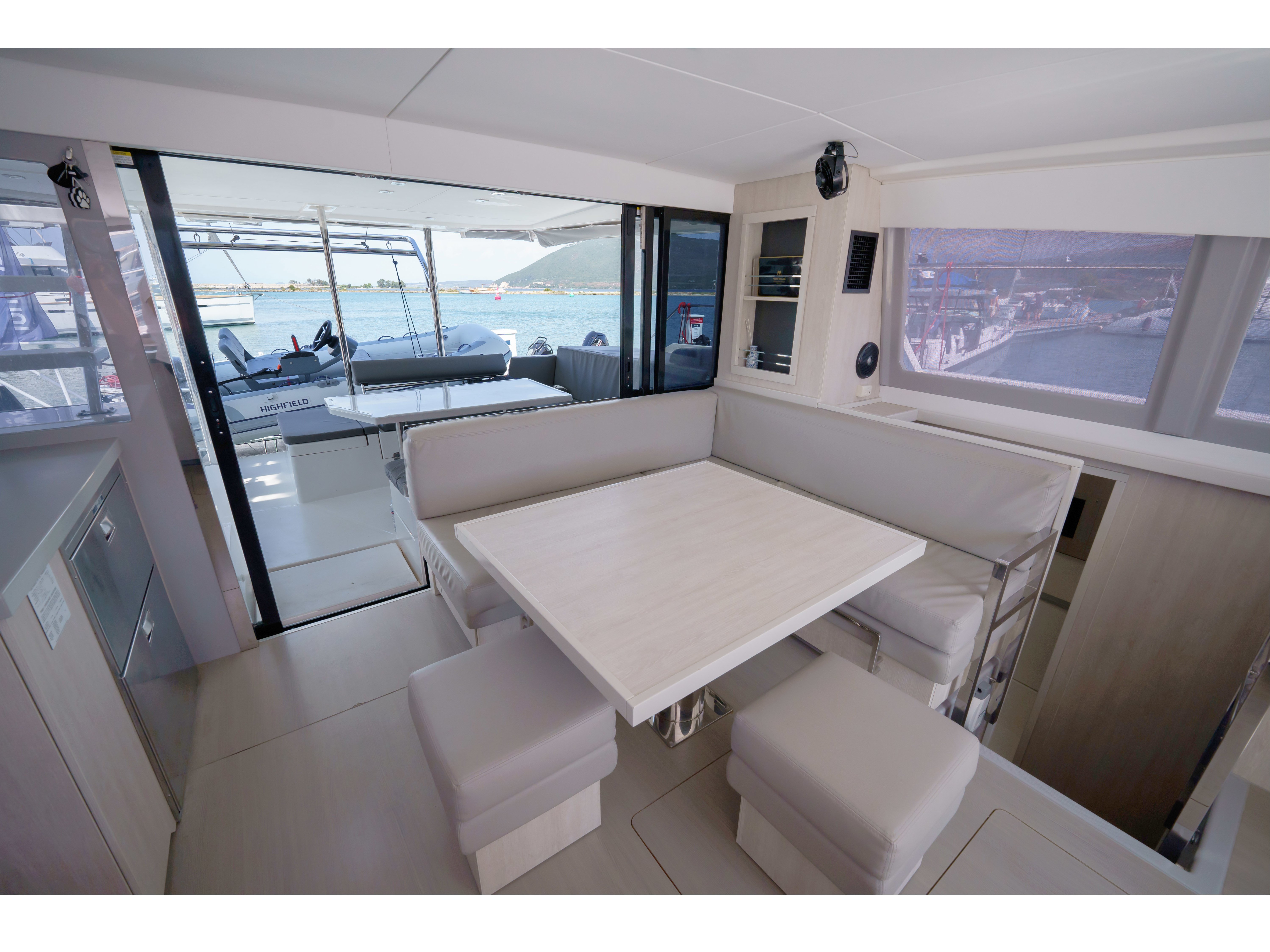 Horizon - Katamaran içinde Lefkada