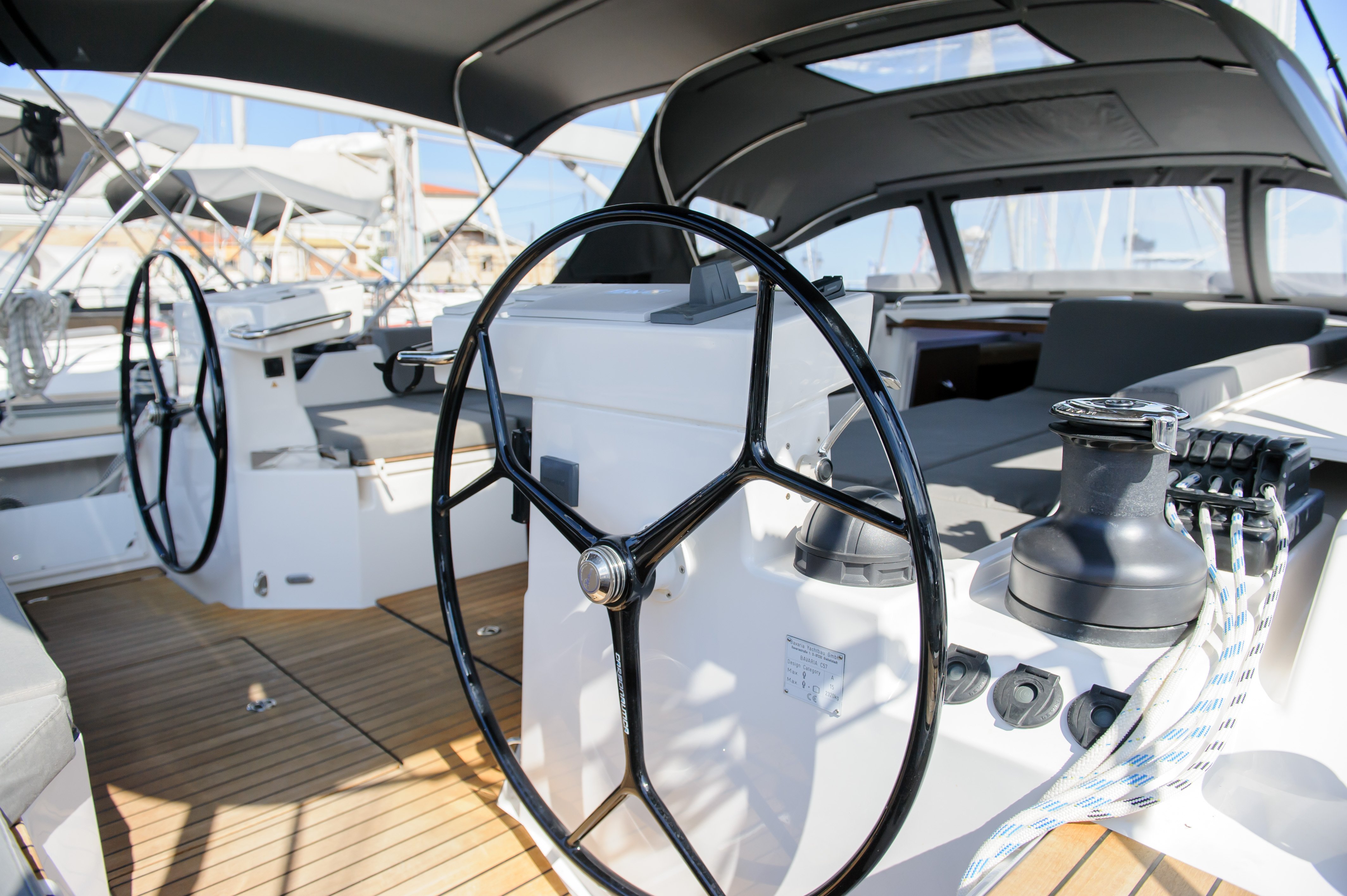 Friends - Yelkenli içinde Lefkada