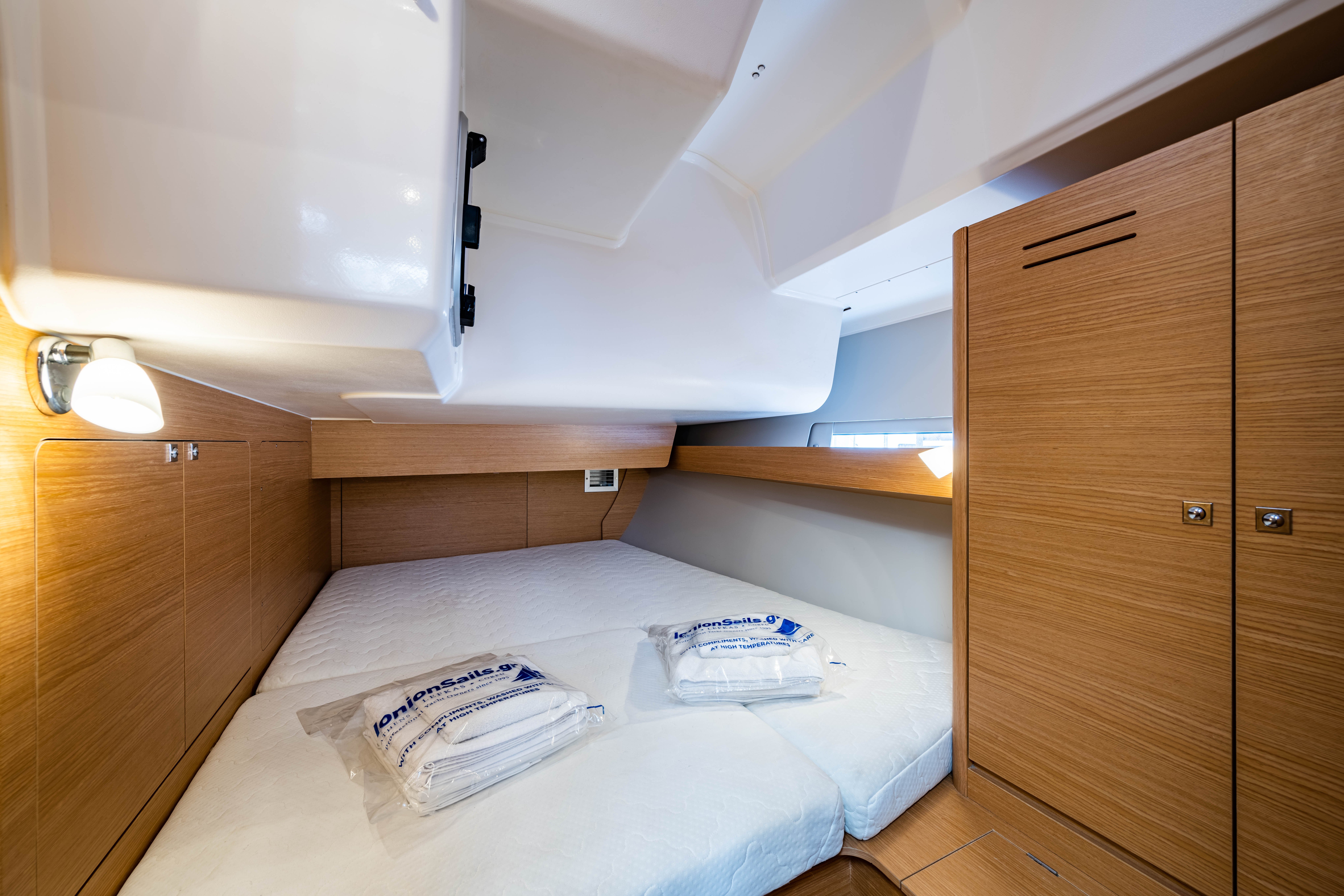 Pulsar - Yelkenli içinde Lefkada