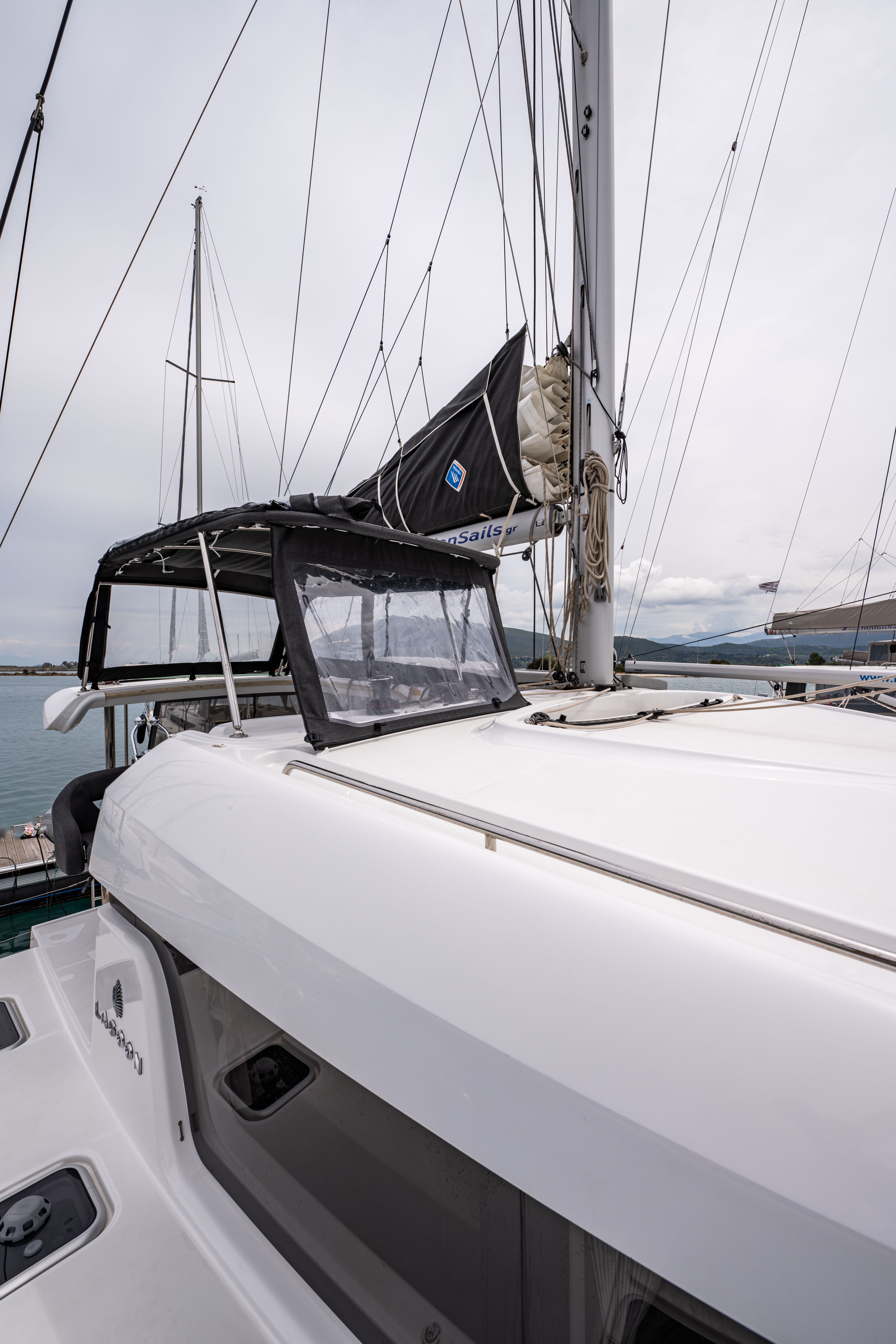 Imeroessa - Katamaran içinde Lefkada