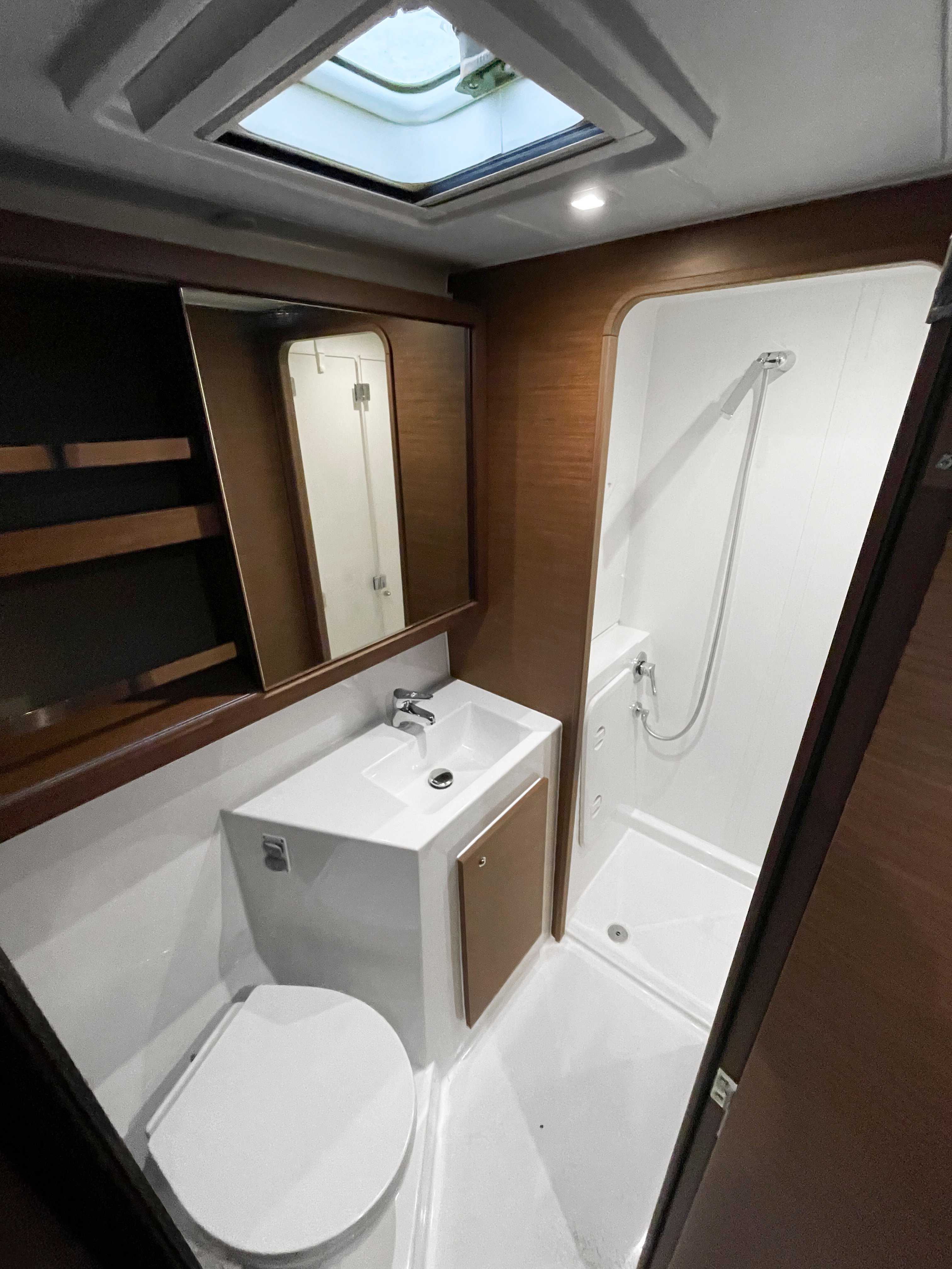 Nami - Catamaran in Alimos