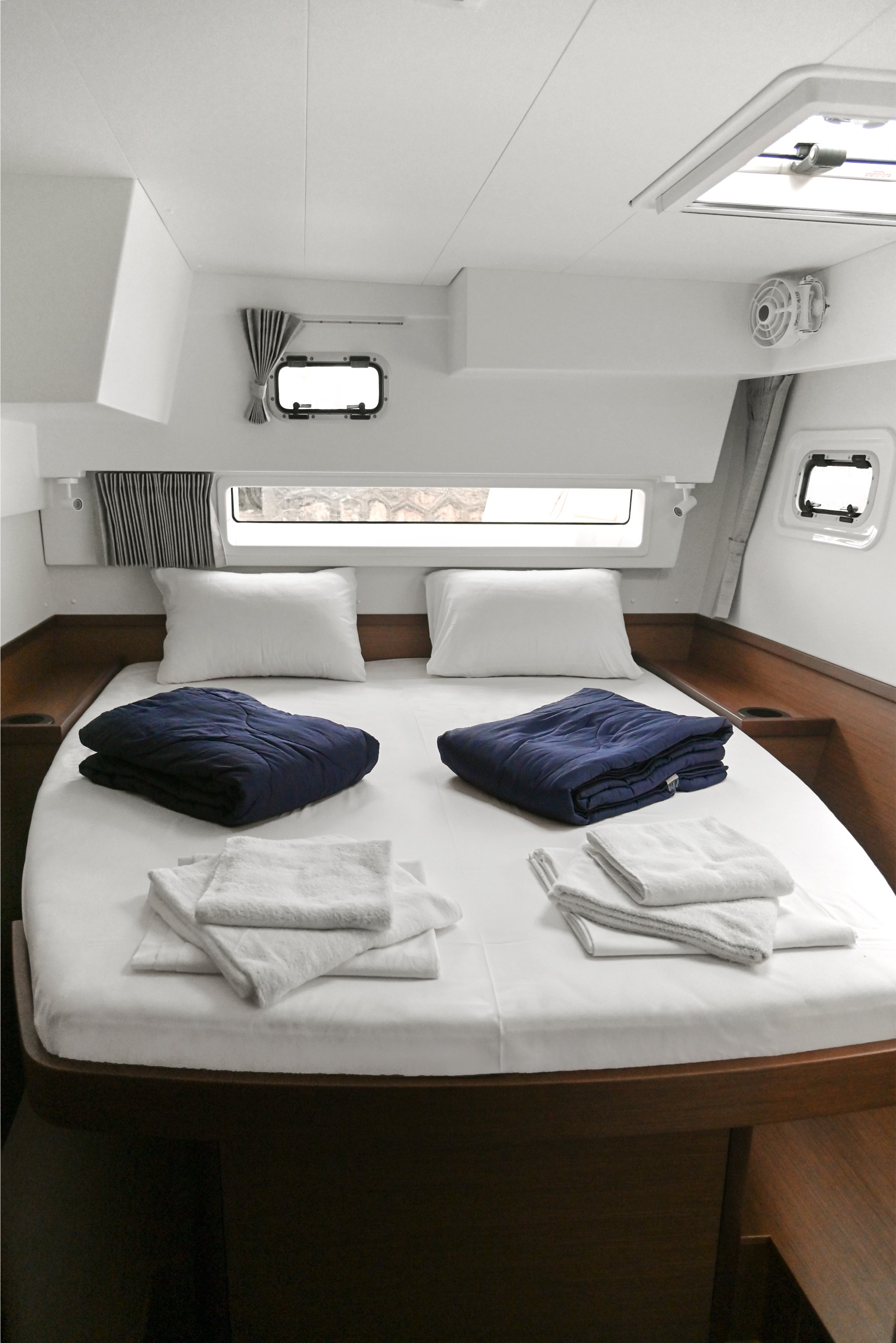 Nami - Catamaran in Alimos