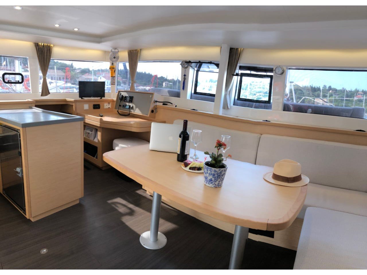 Aristofanis - Catamaran in Lefkada