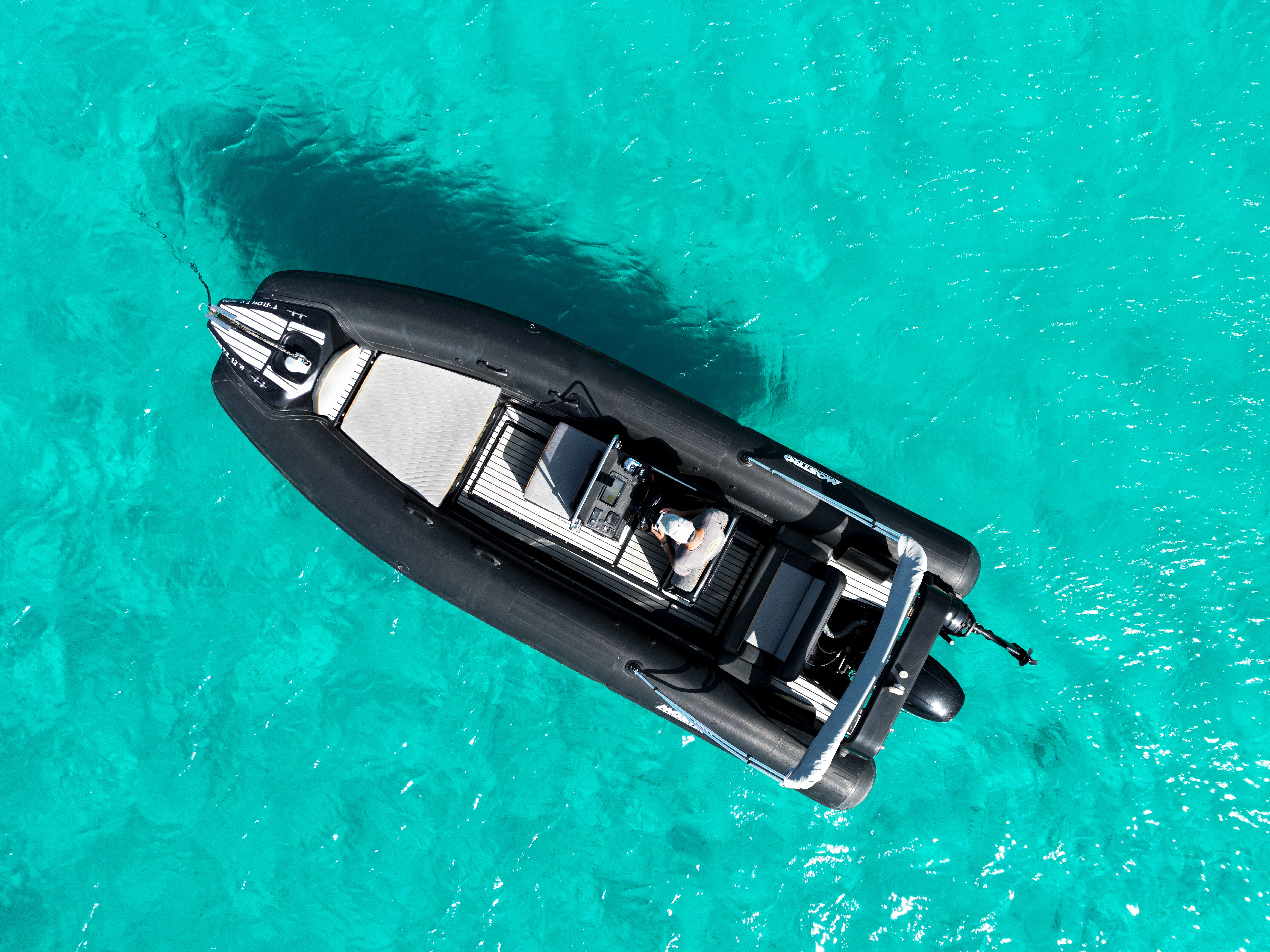 Triton - Motor Yacht in Paros