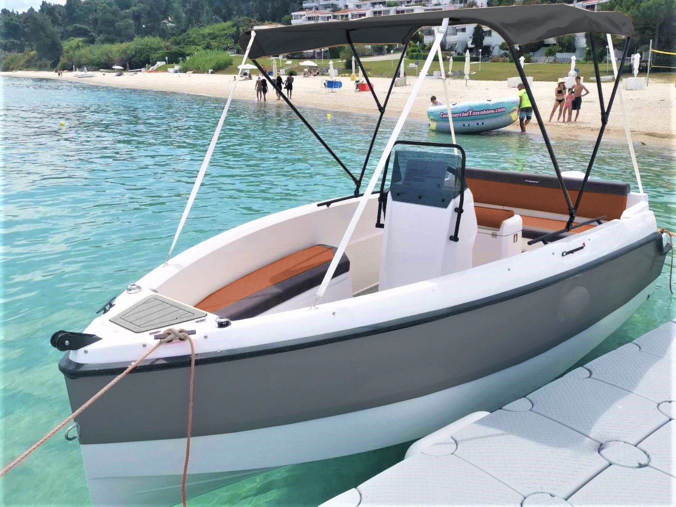 Alia - Motor Yacht in Paros