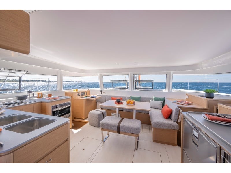 Sakura 2 - Catamaran in Papeete