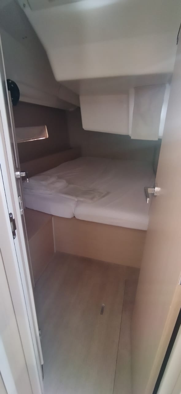 FERRARI - Sailboat in Lavrio