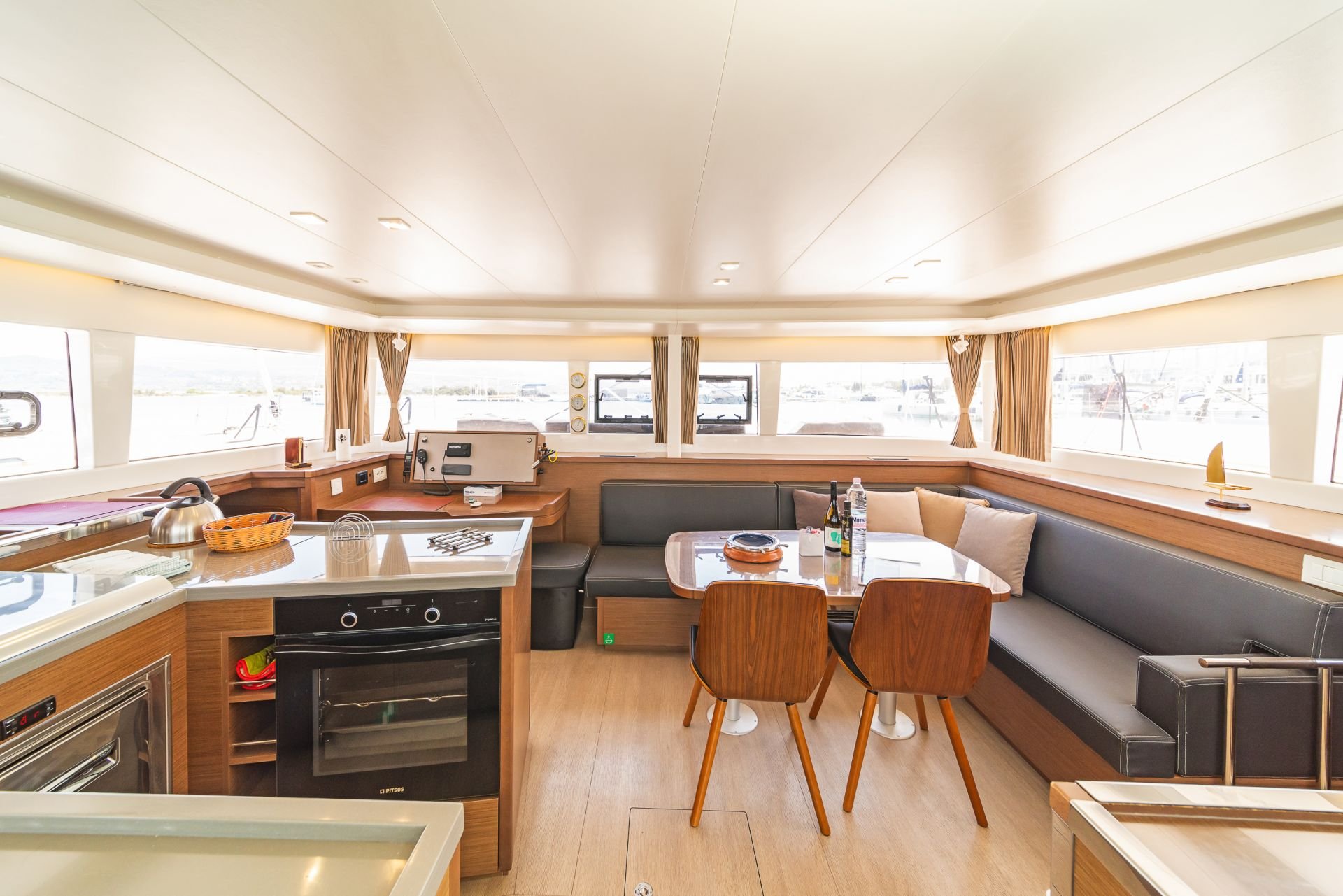 BUENA SUERTE - Catamaran in Alimos