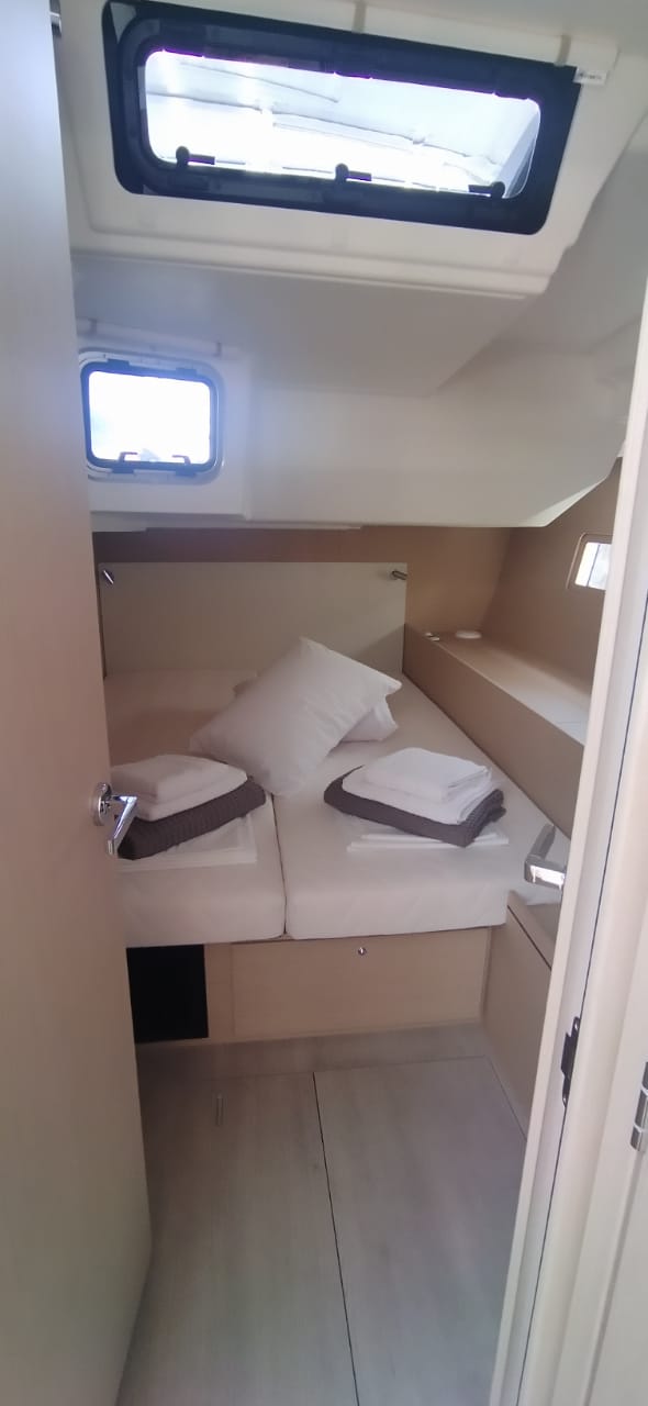 ESCAPE - Sailboat in Alimos