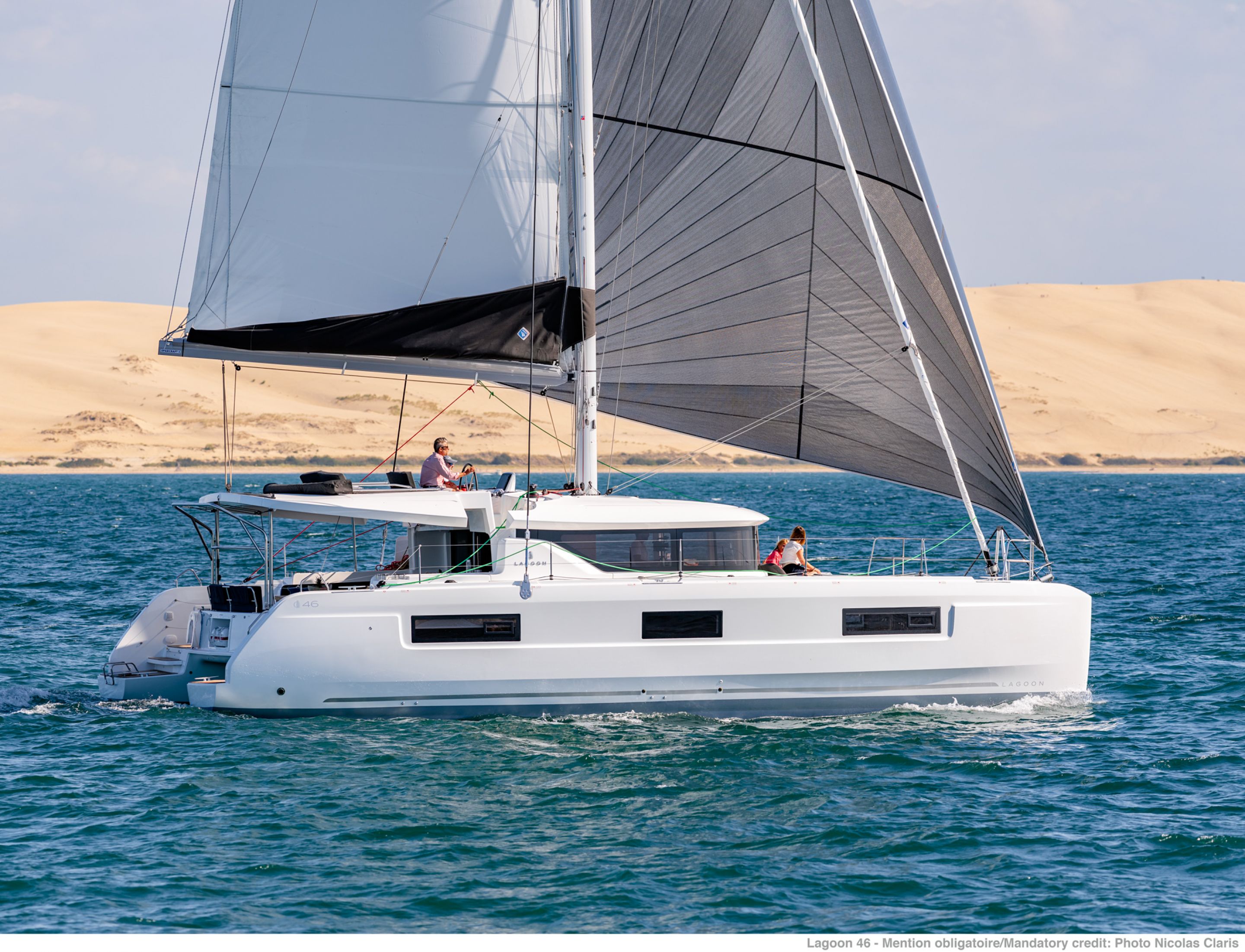 HERMES - Catamaran in Alimos