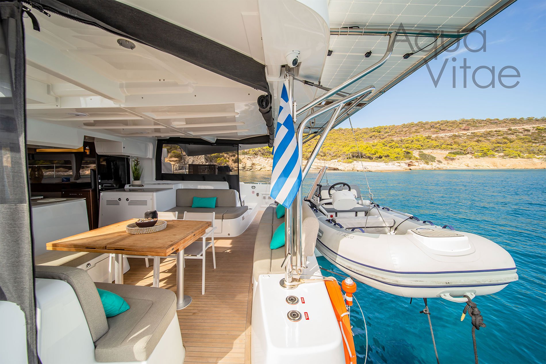 AQUA VITAE - Catamaran in Alimos