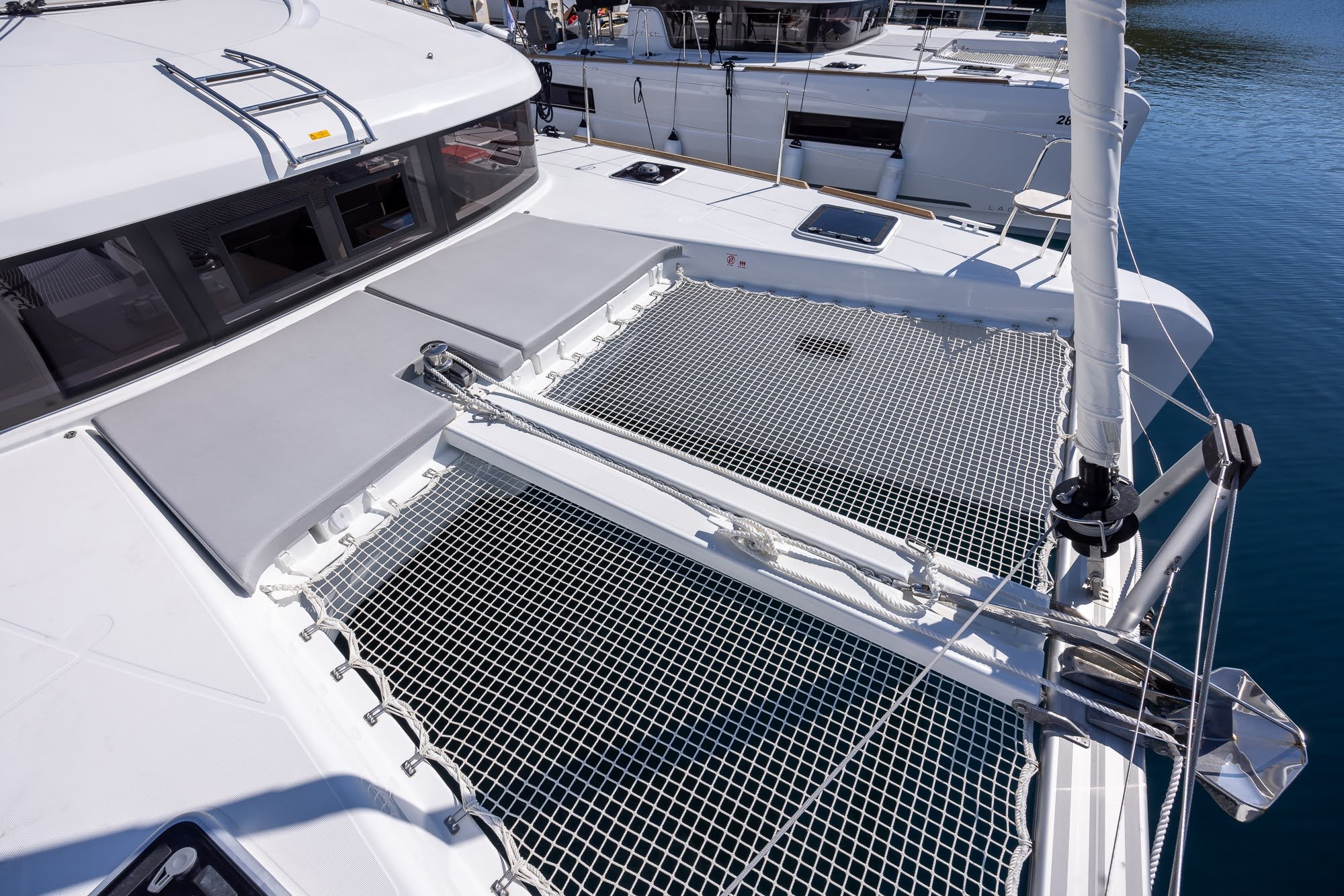 Dugong - Katamaran içinde Primošten