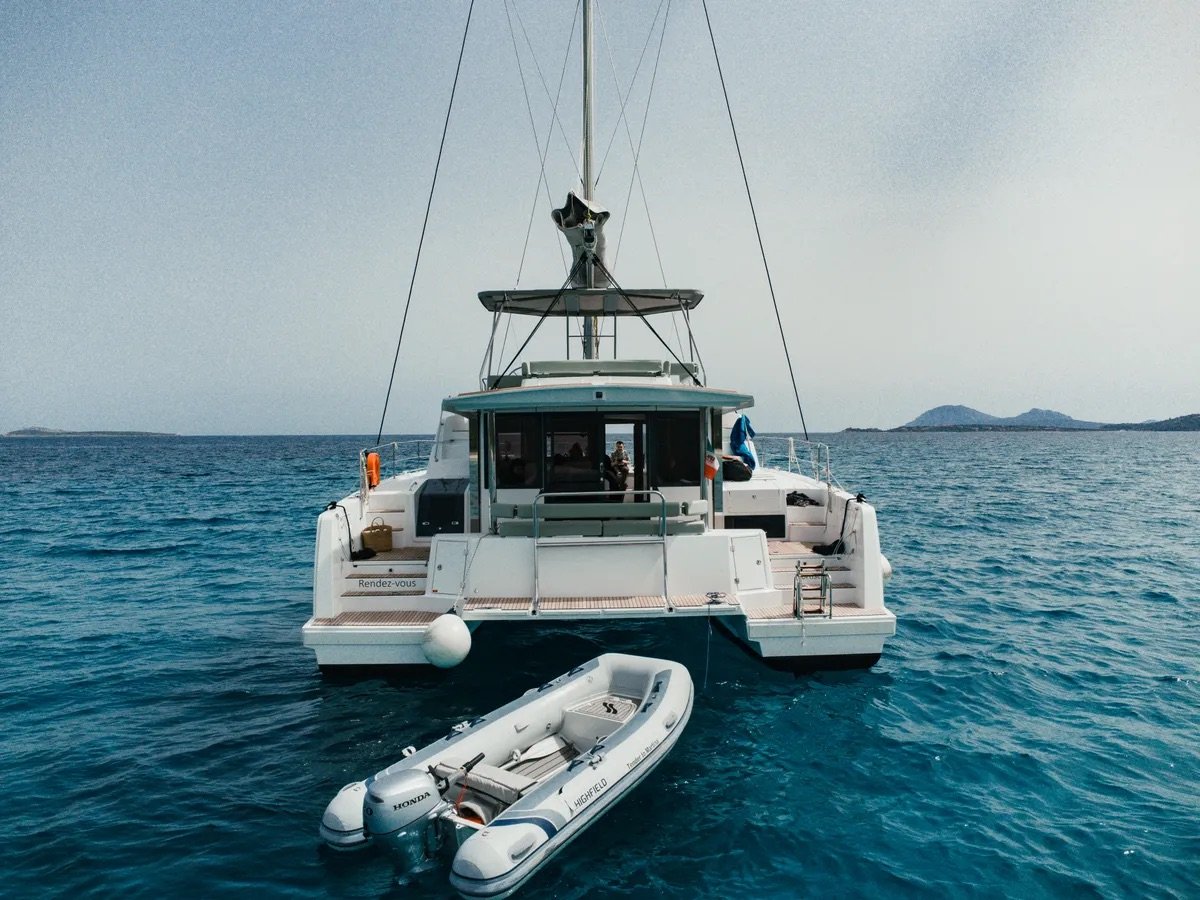 Rendez vous - Catamaran in Portisco