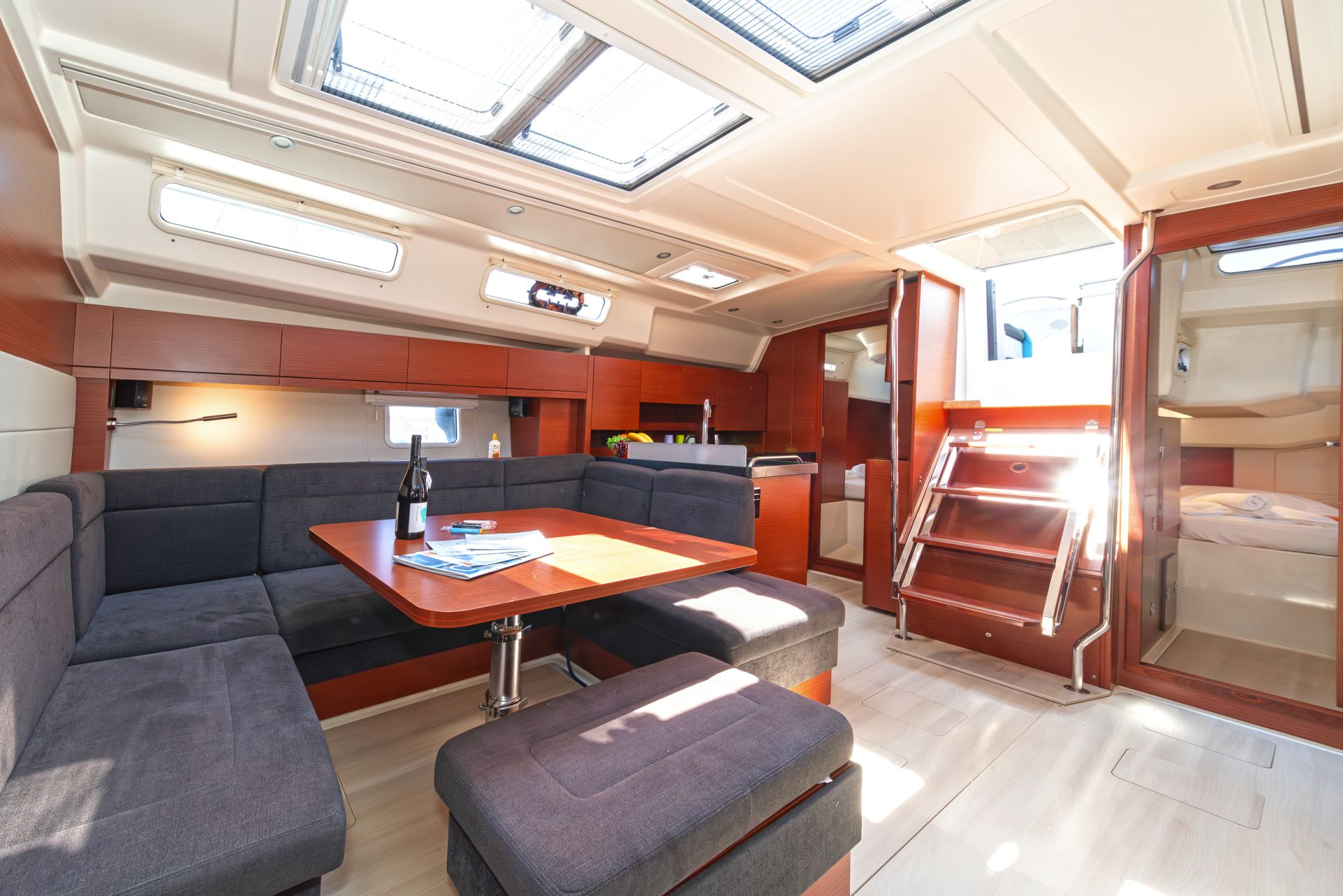 Kiveli - Sailboat in Lavrio