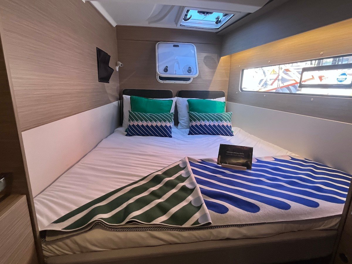 Why Not 22 - Katamaran içinde Lefkada