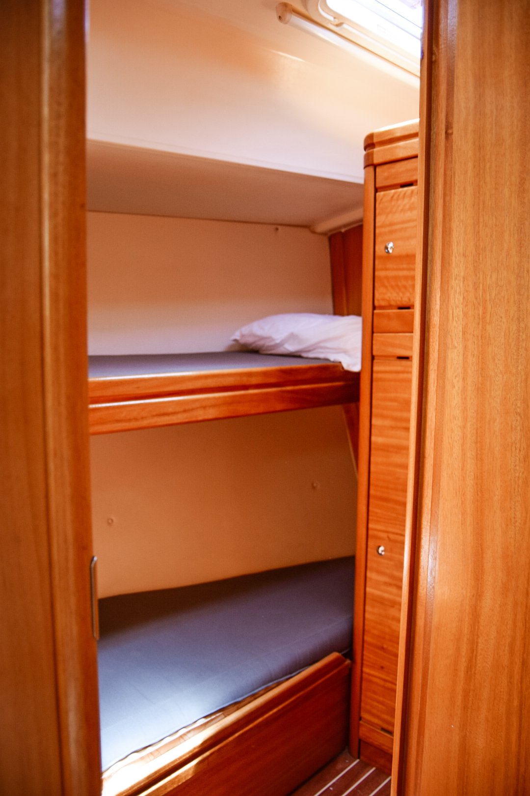 Nikea - Sailboat in Kavala