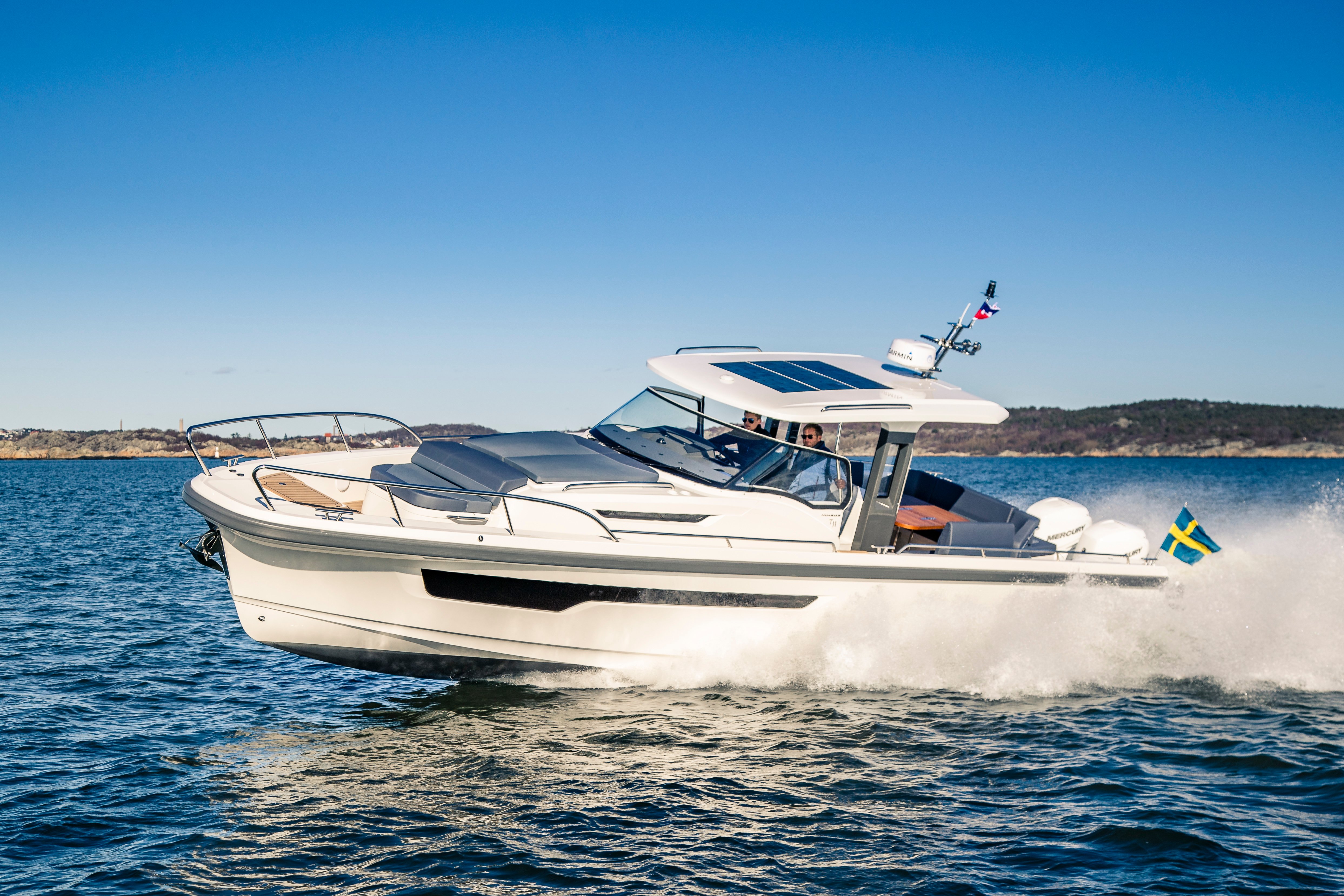 Nimbus Tender T11 - Motor Yacht in Pirovac